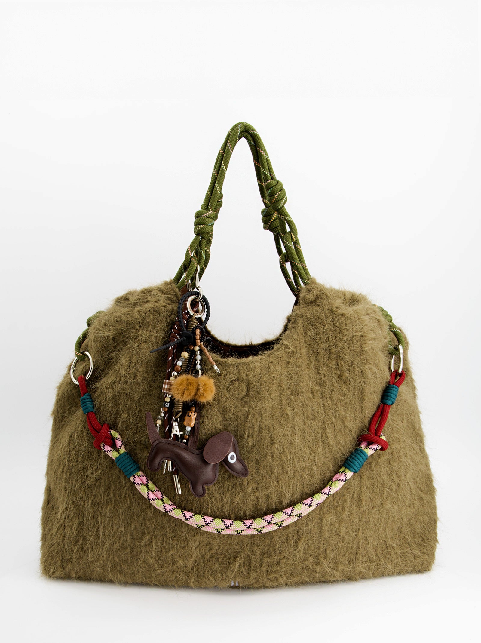 Bolso tote de pelo con charms - ULK Fuzzy