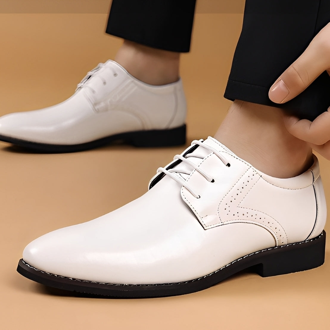 Desmond - Zapatos de cuero formales con detalles brogue para hombres