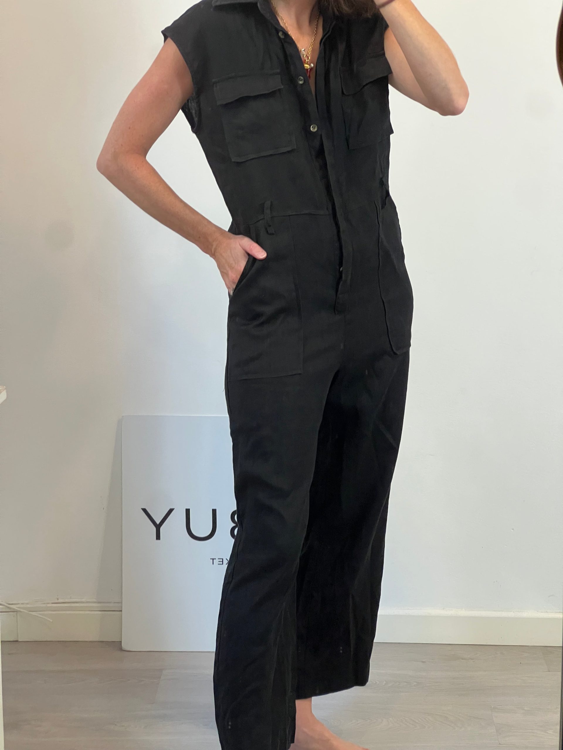 MANGO. Mono negro lino T.xs