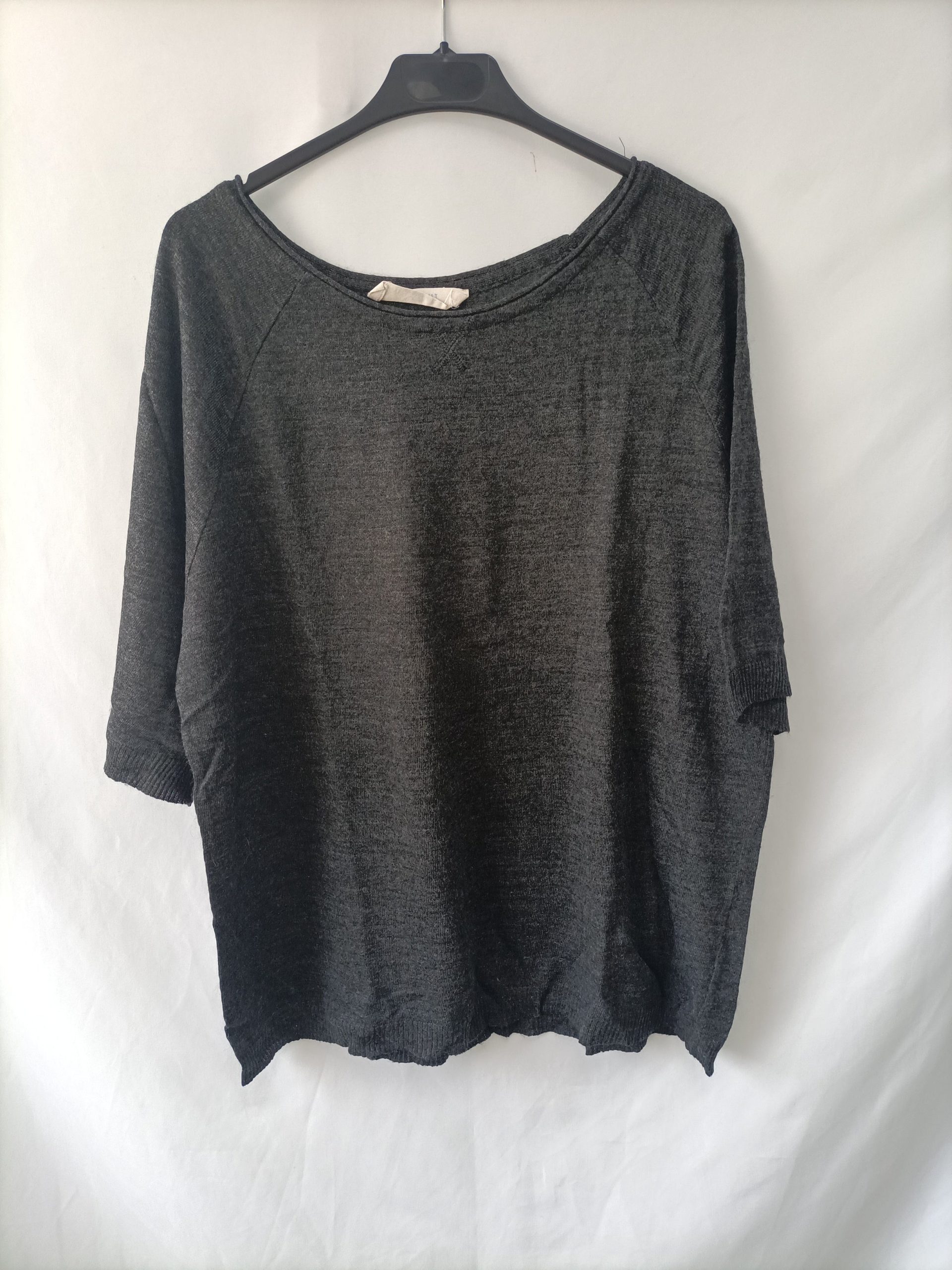 ZARA. Top punto gris T.m