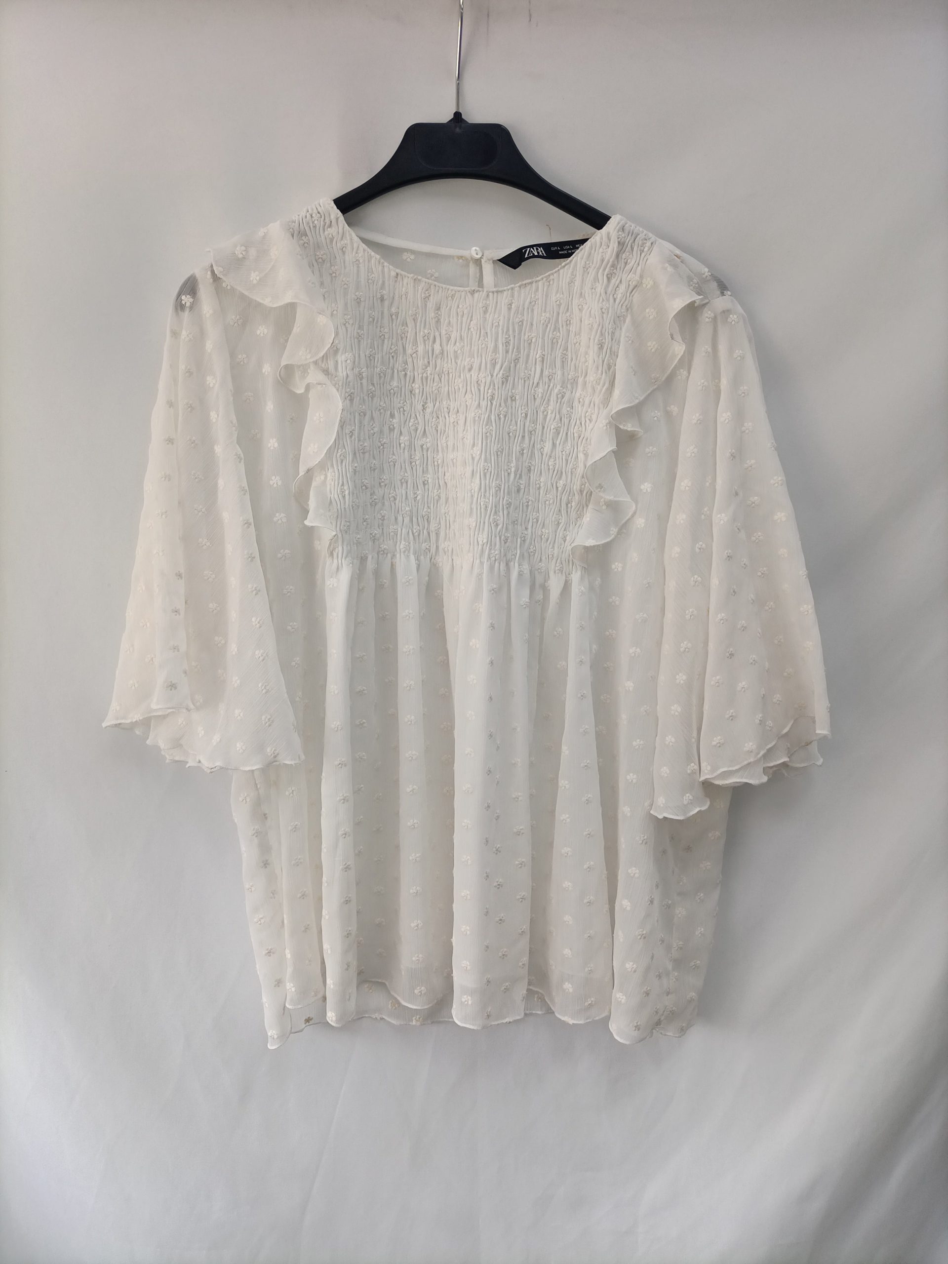 ZARA. Blusa blanco roto plumeti T.l