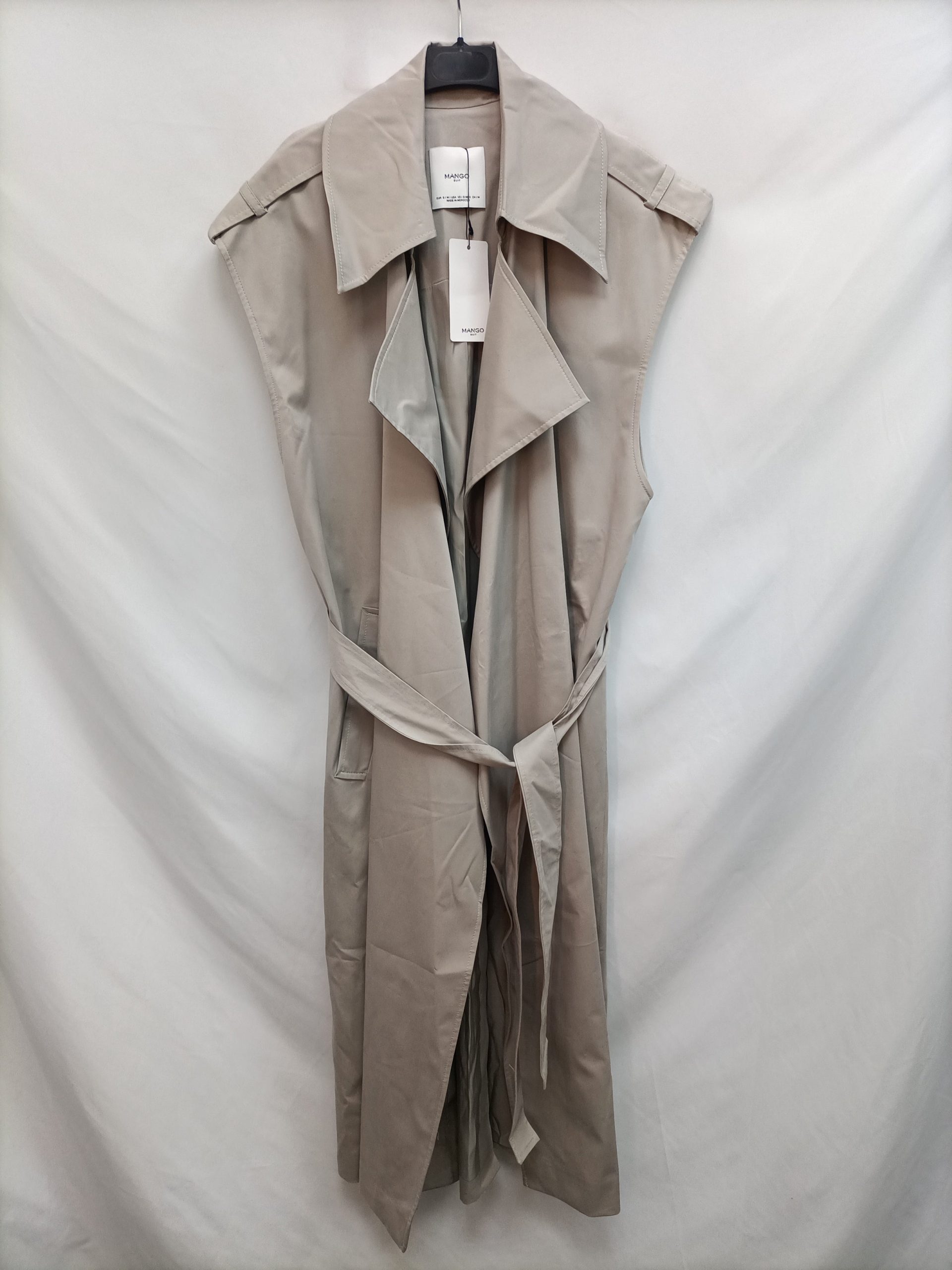 MANGO. Gabardina sin mangas T.s/m
