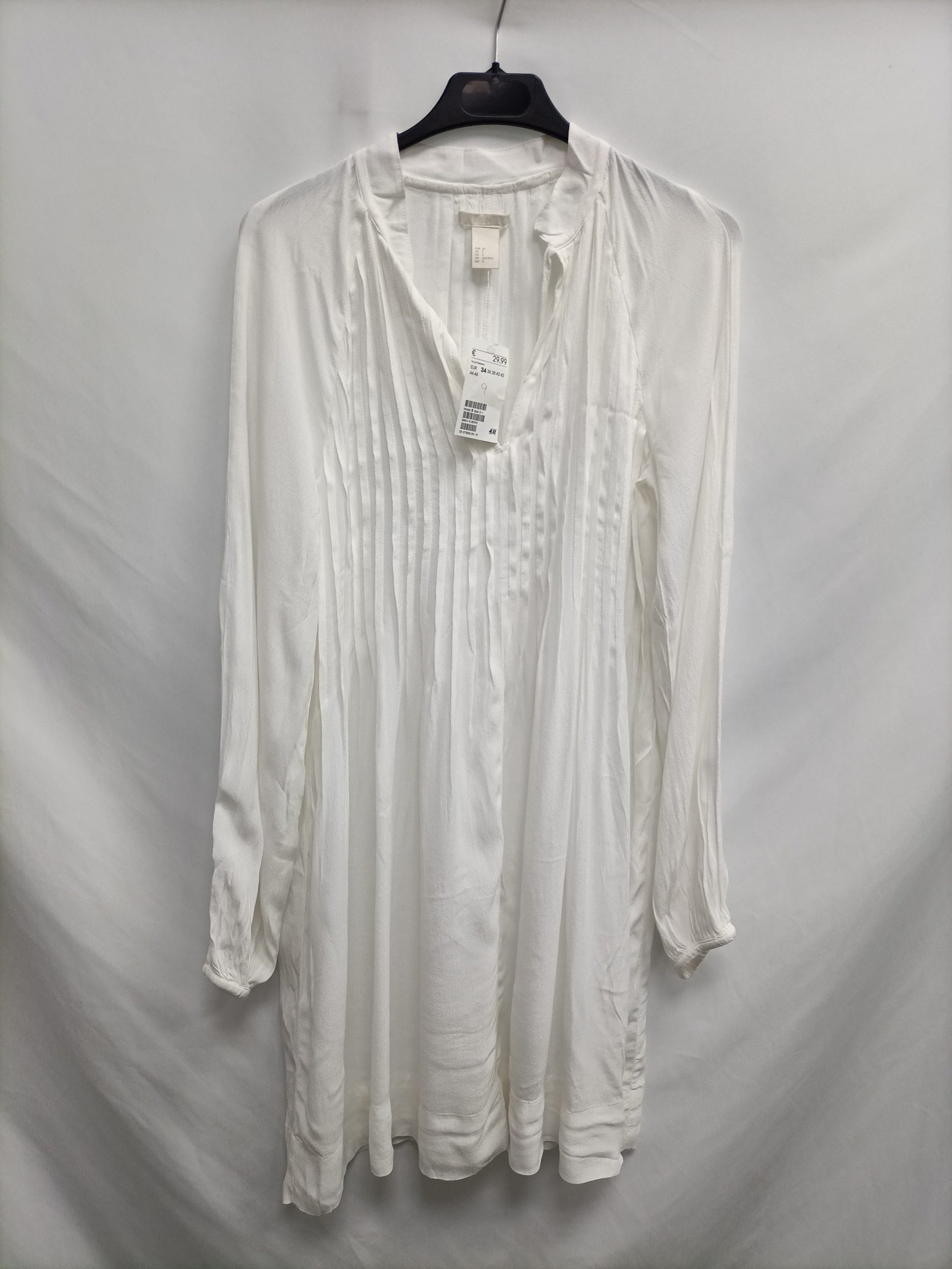 H&M. Vestido blanco fluido T.34