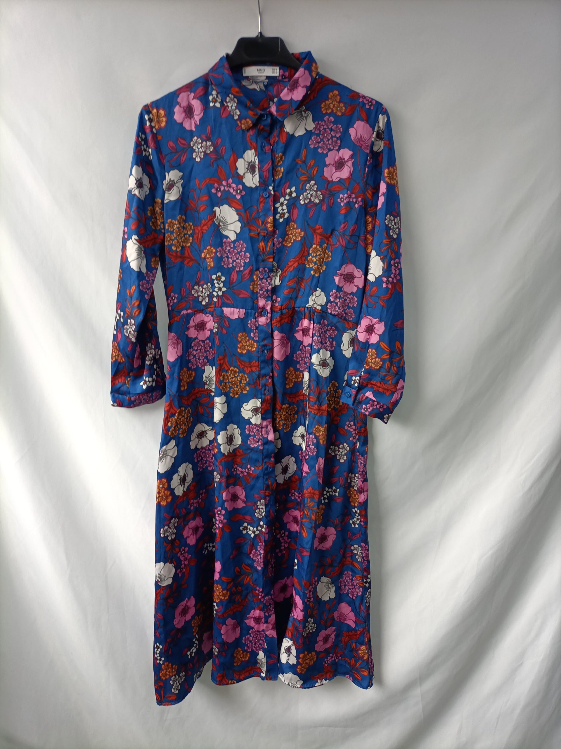 MANGO. Vestido azul flores T.m