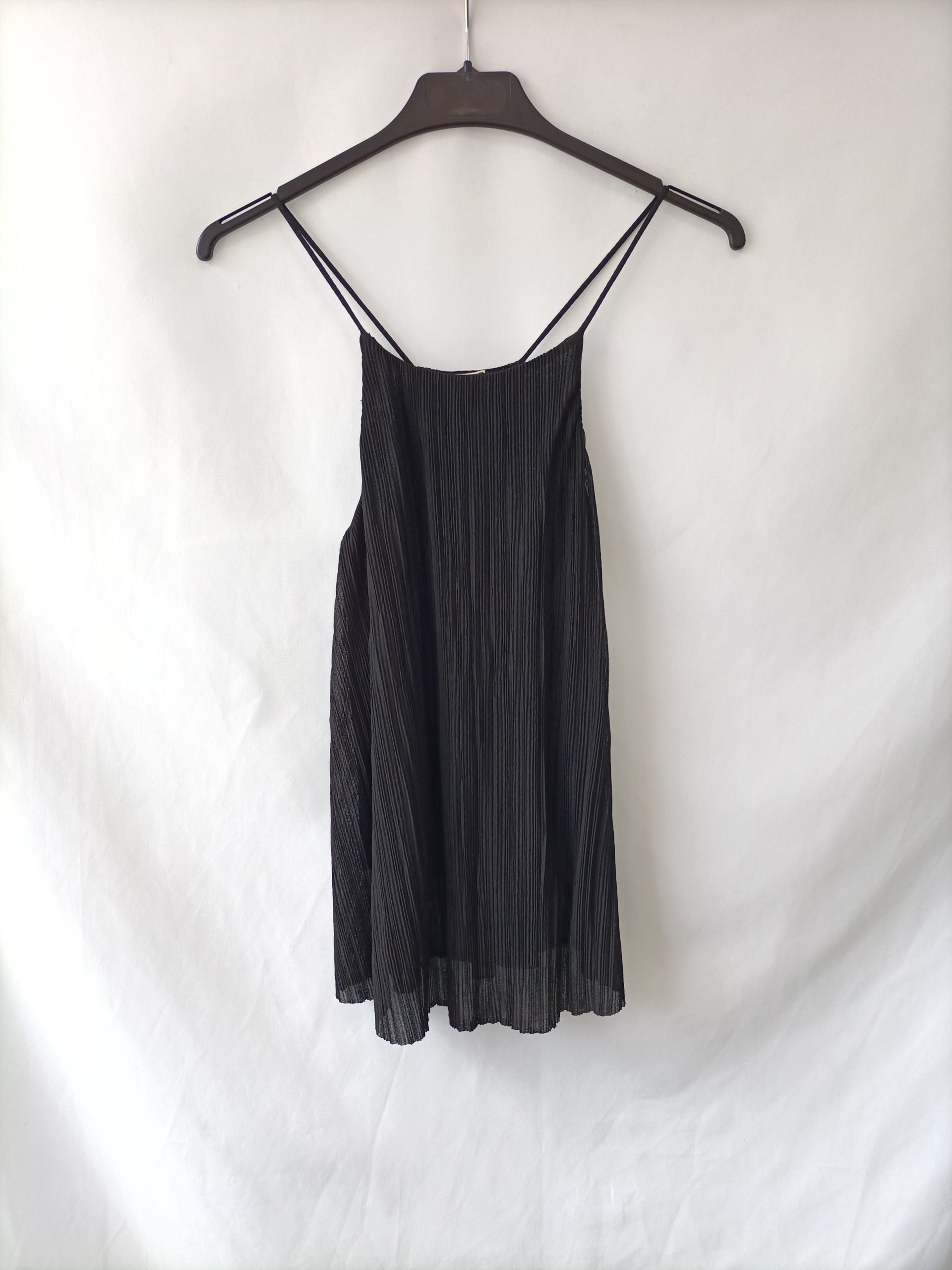 PIMKIE. Top negro plisado T.s