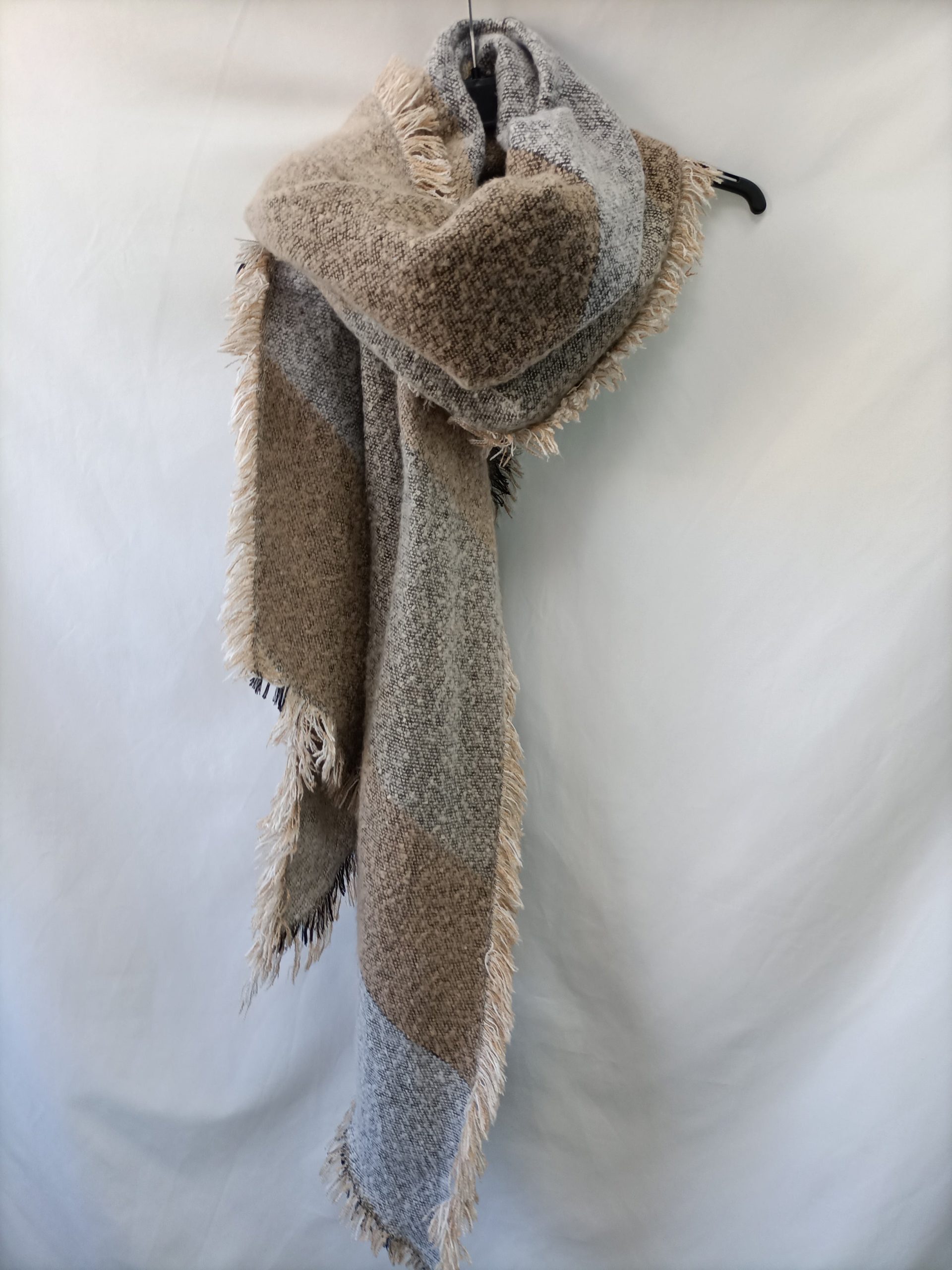 OTRAS. Bufanda oversized