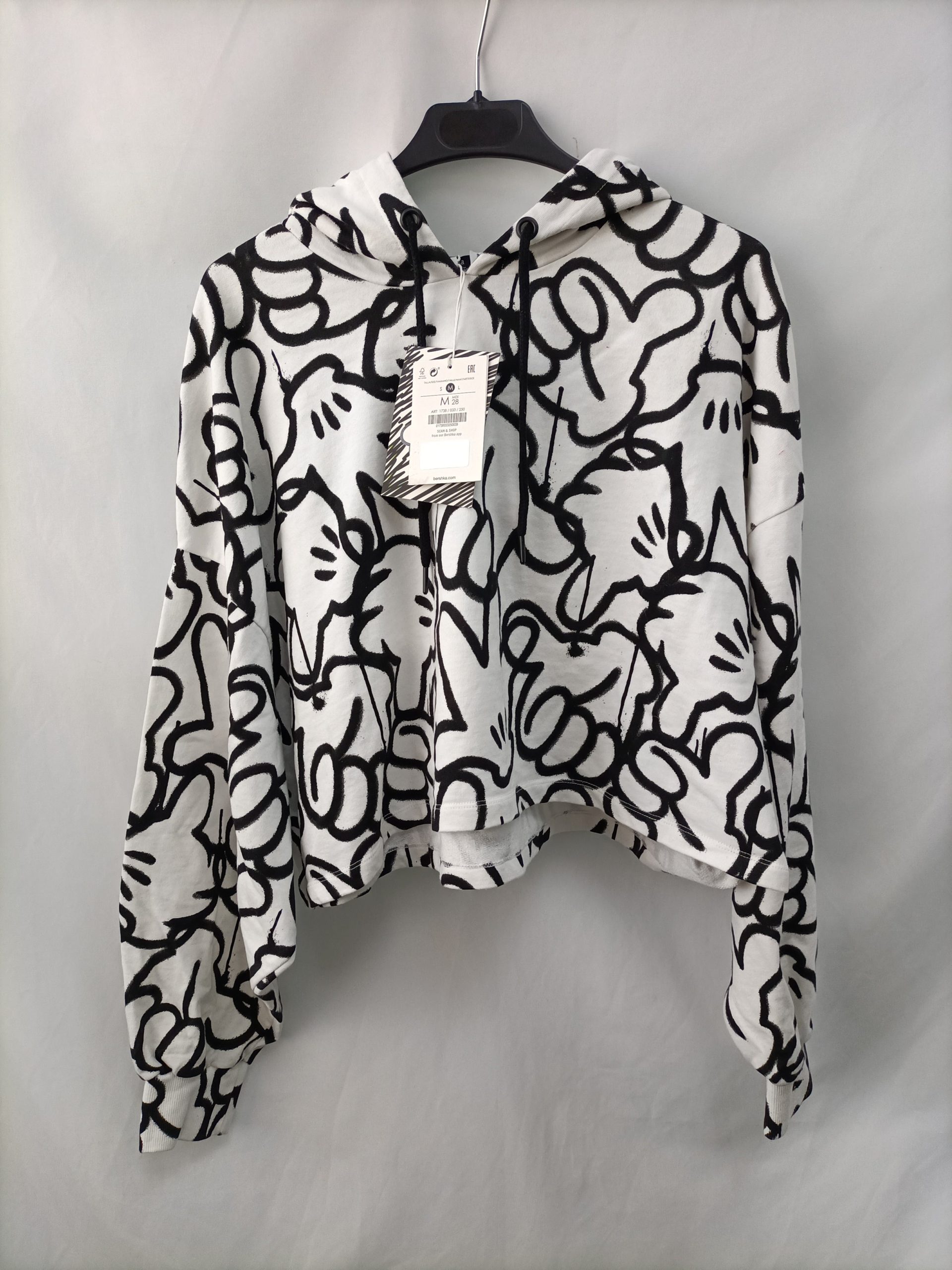 BERSHKA. Sudadera disney corta T.m