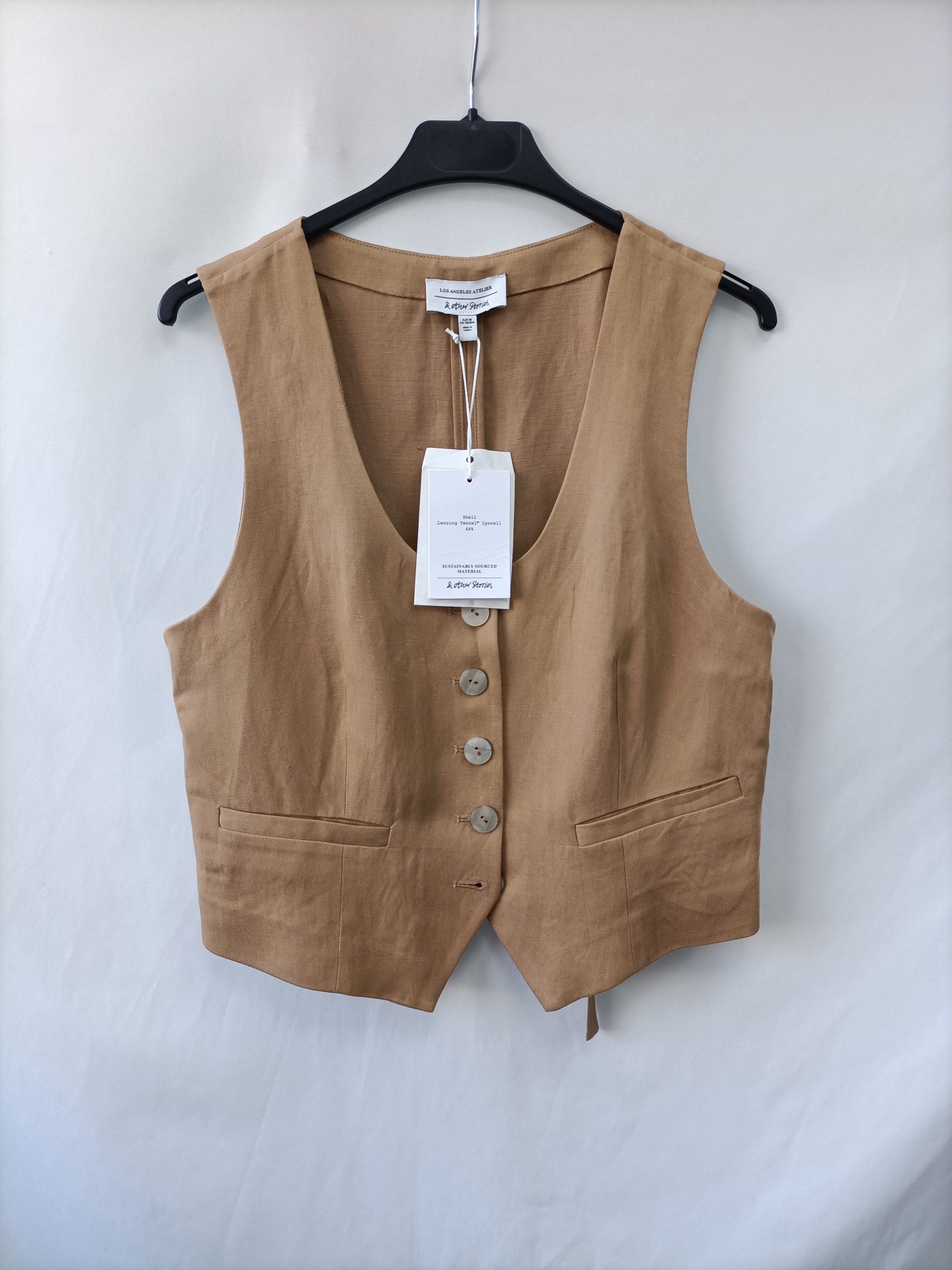 &OTHER STORIES. Chaleco beige T.36