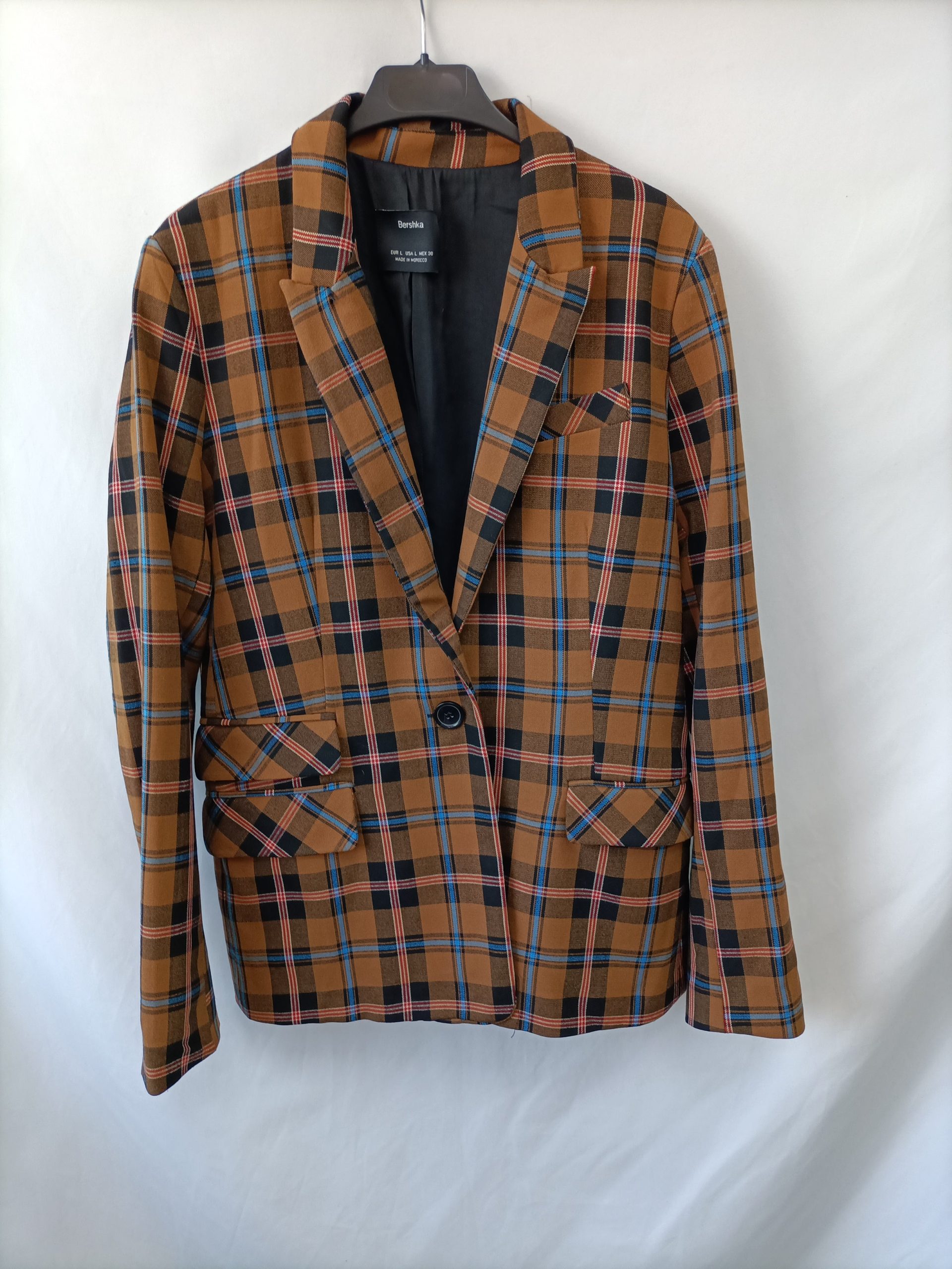 market.BERSHKA. Blazer de cuadros T.l