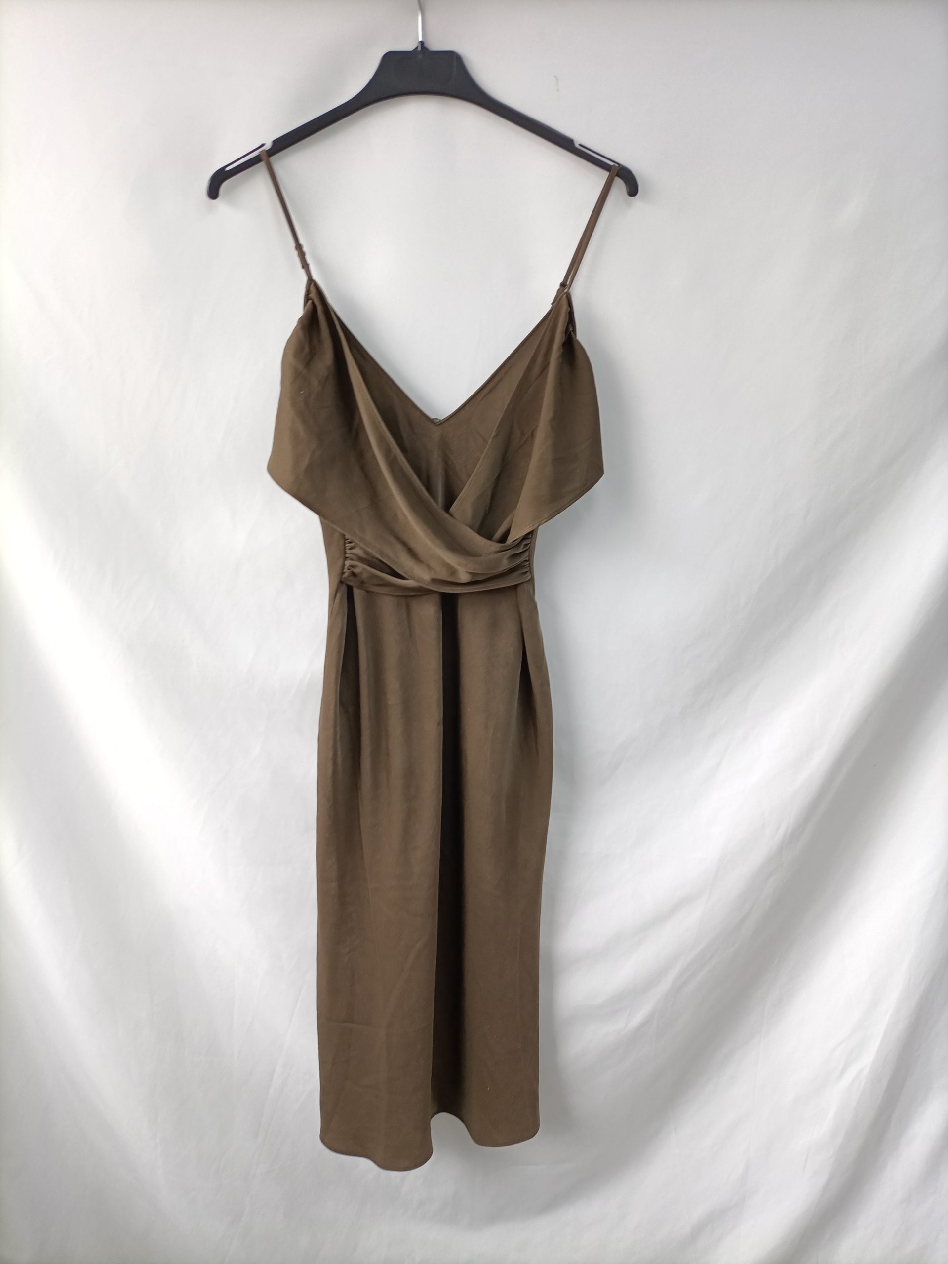 OYSHO. Vestido verde cruzado T.m