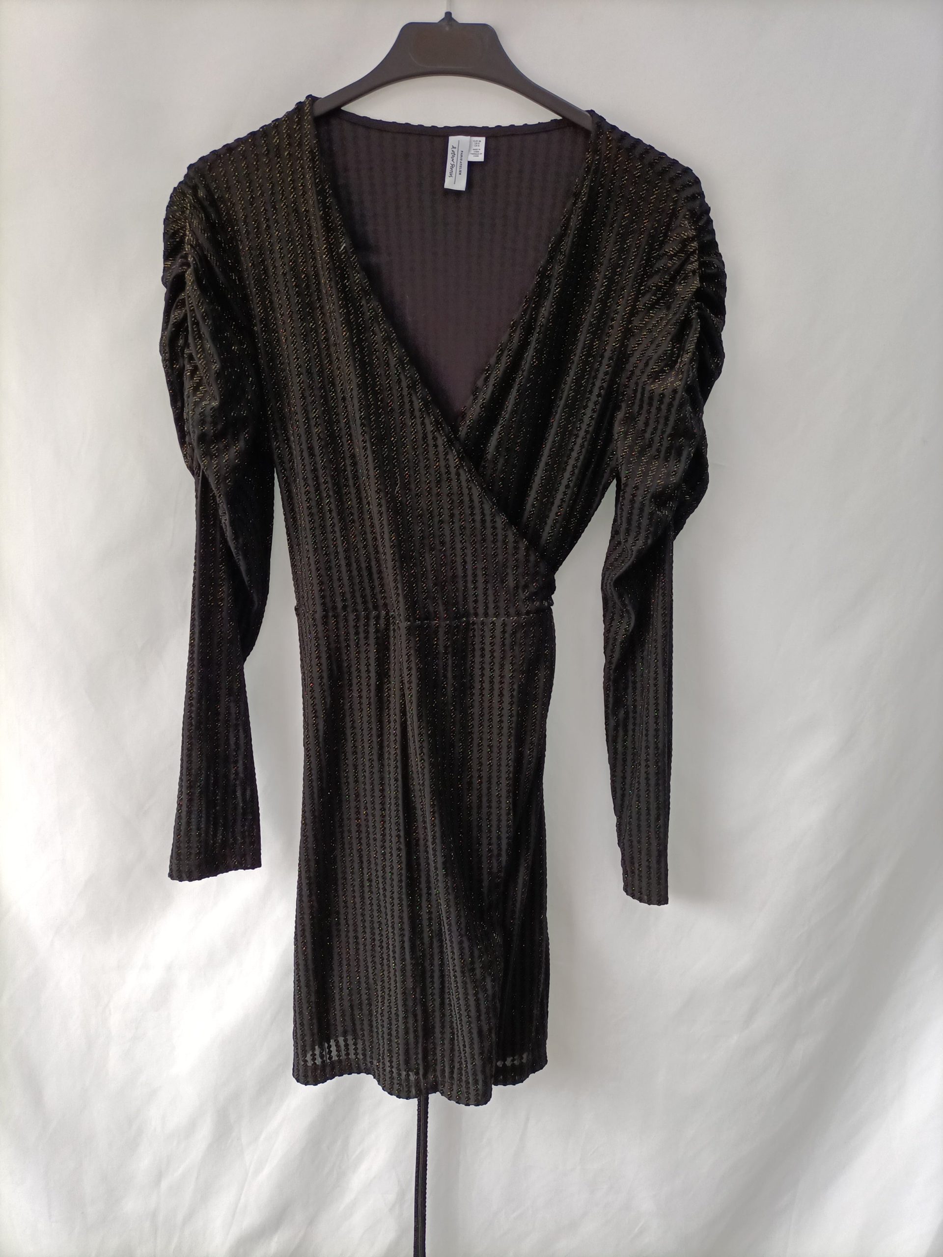 & OTHER STORIES. Vestido negro cruzado T.38