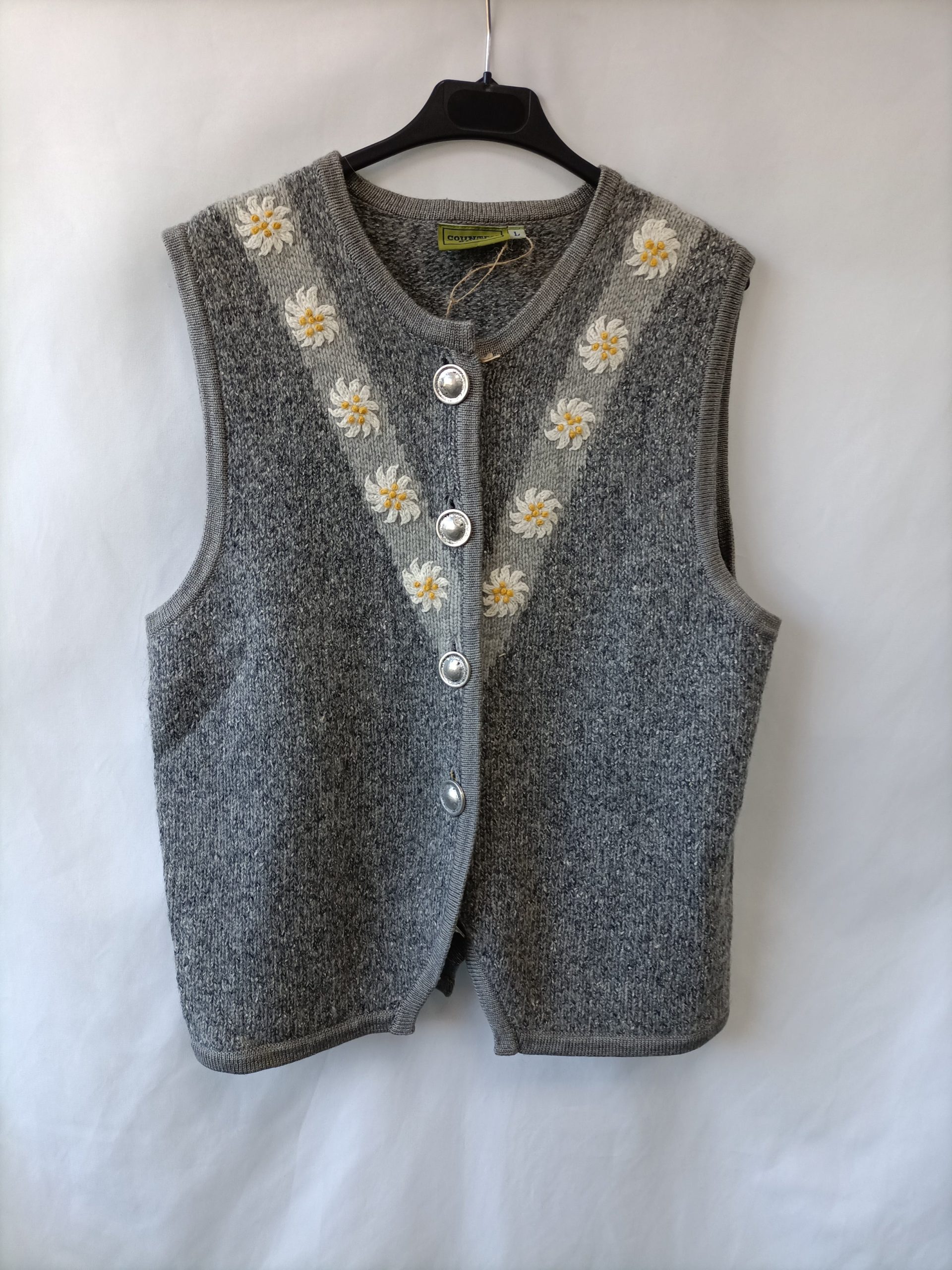 COUNTRY BLUE. Chaleco gris bordado T.l