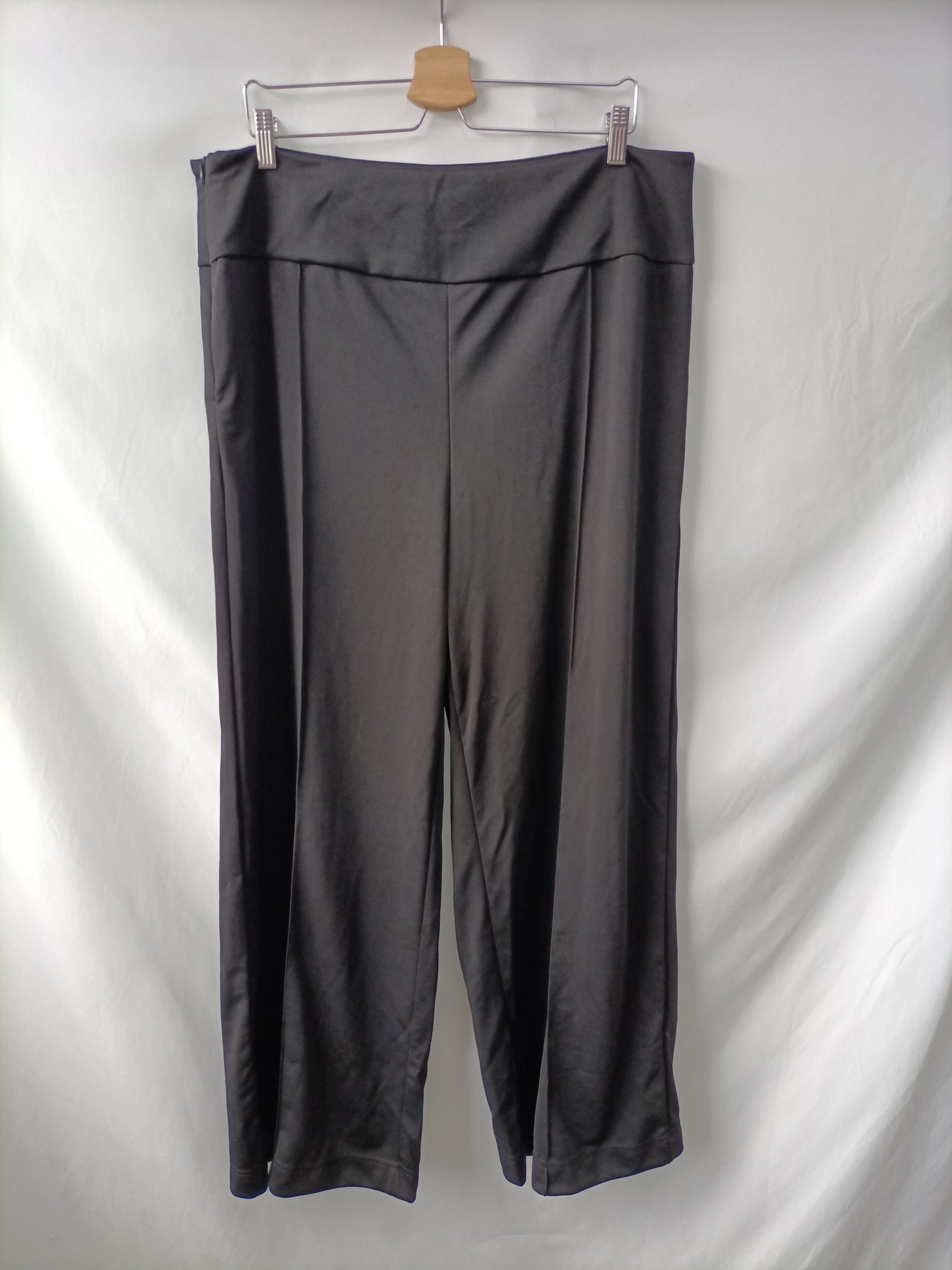 SHEIN. Pantalón negro ancho T.1xl