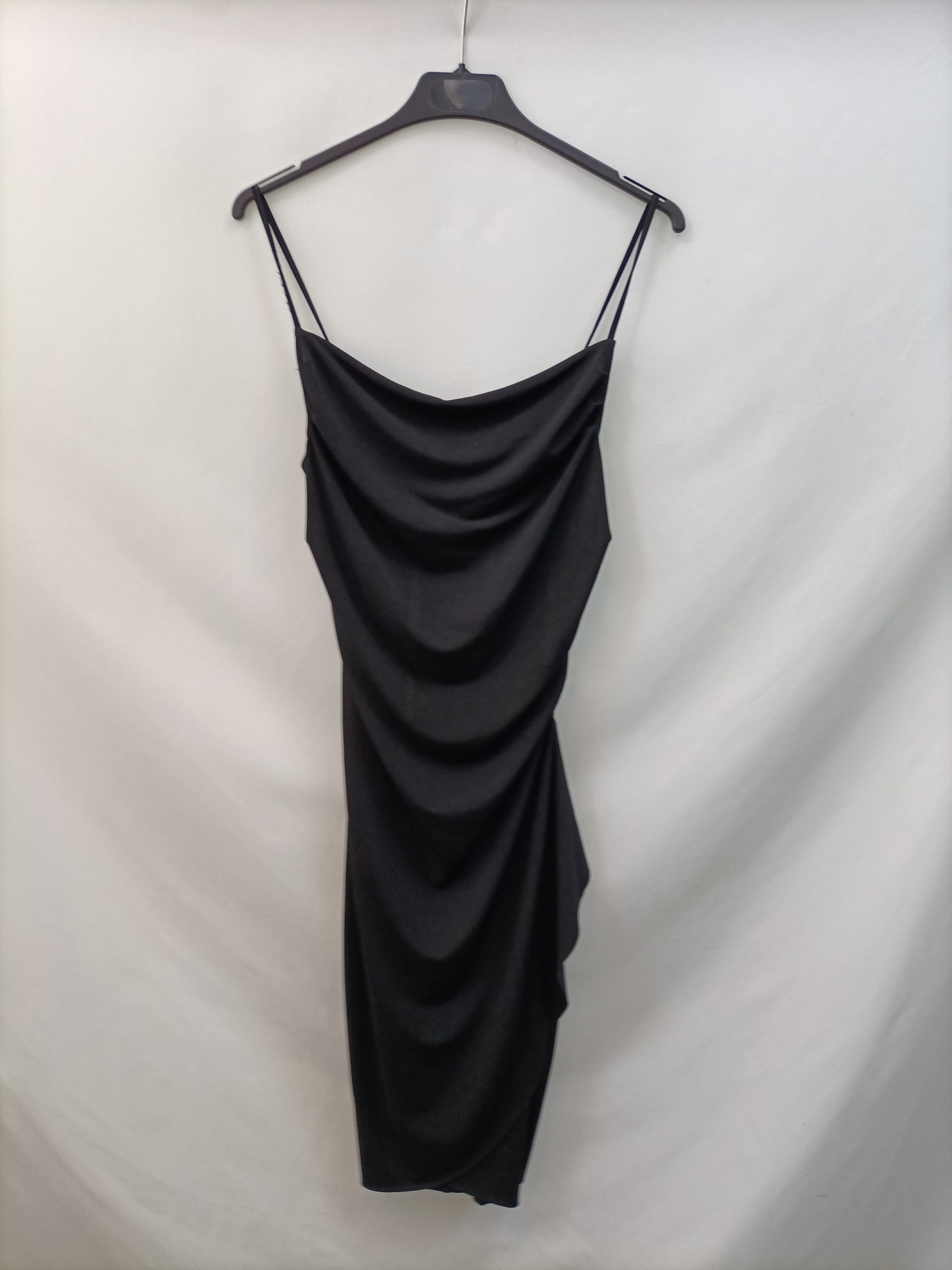 PIMKIE. Vestido negri fluido T.u(m)