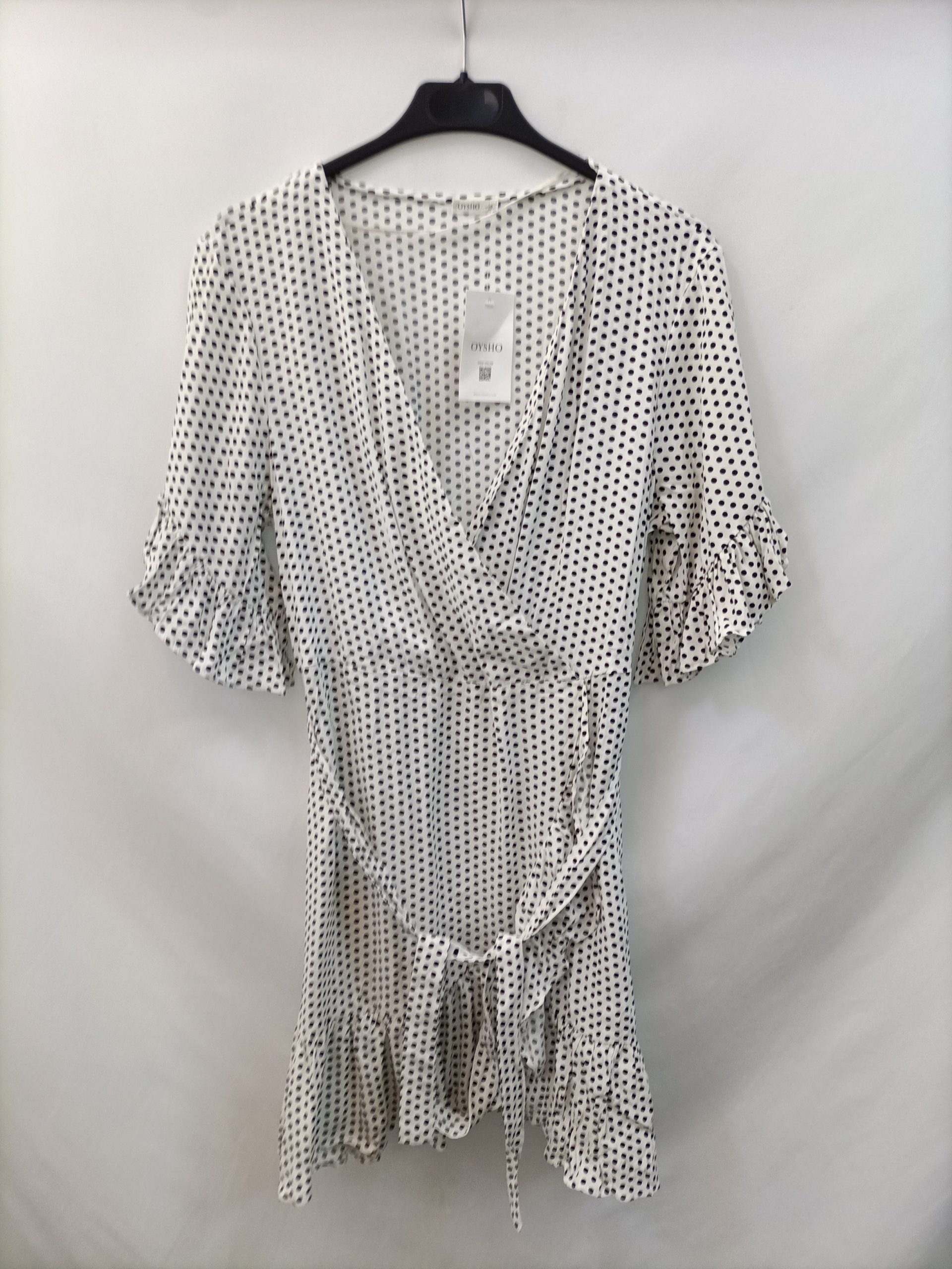 OYSHO. Vestido blanco lunares T.l