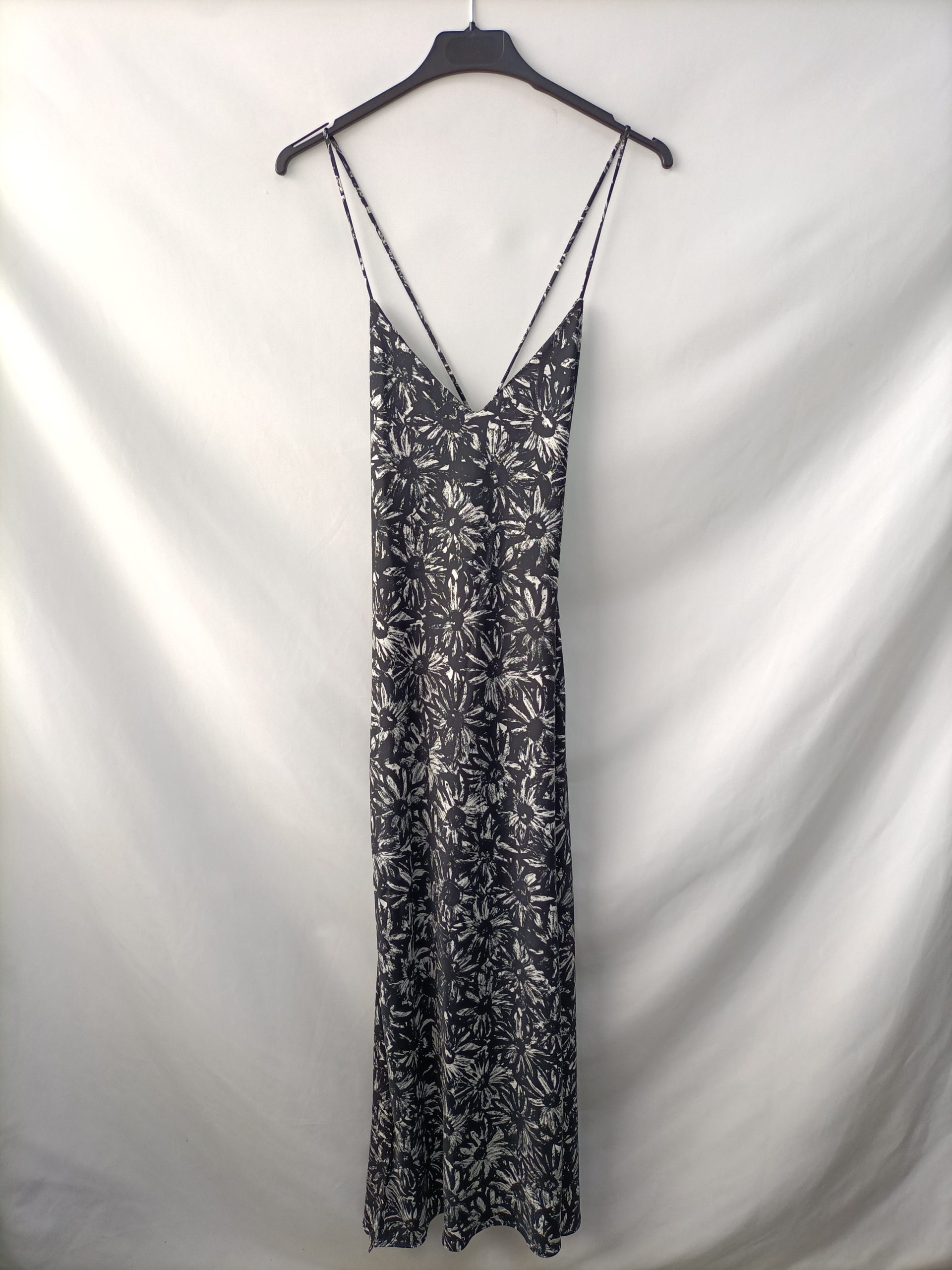 TOPSHOP. Vestido largo negro flores T.38