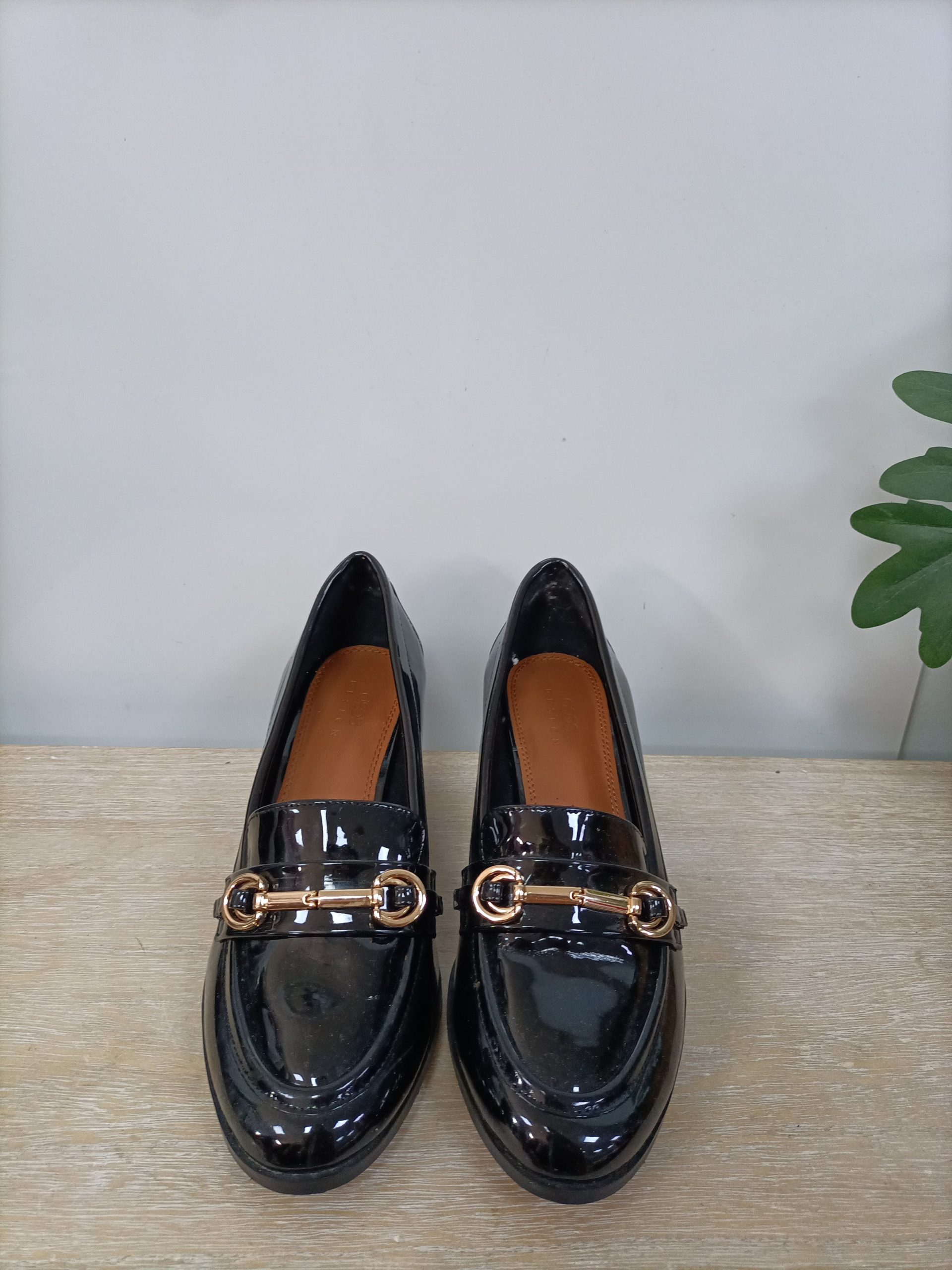 ASOS. Mocasines charol T.5(38)