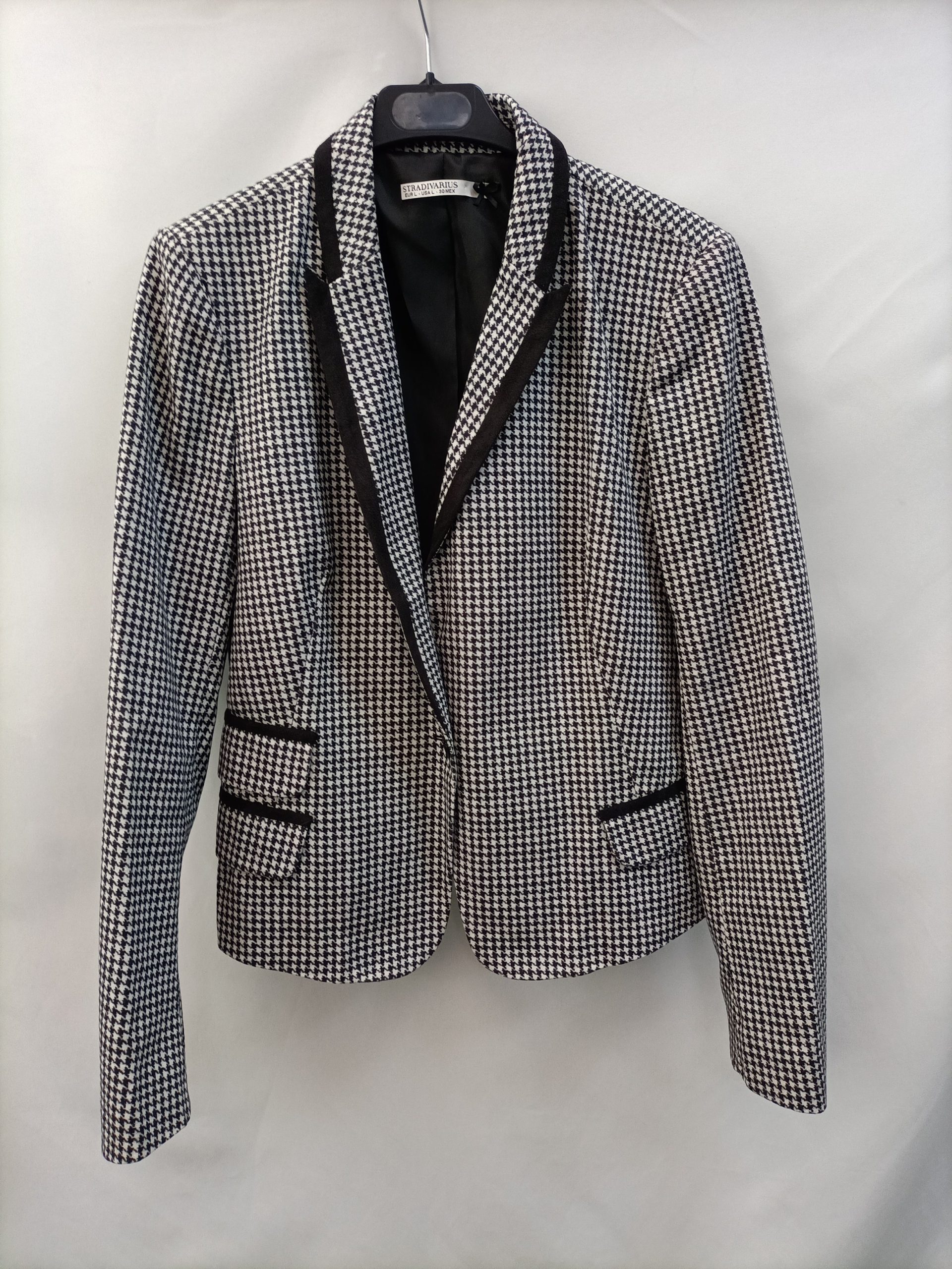 STRADIVARIUS. Blazer pata de gallo T.l