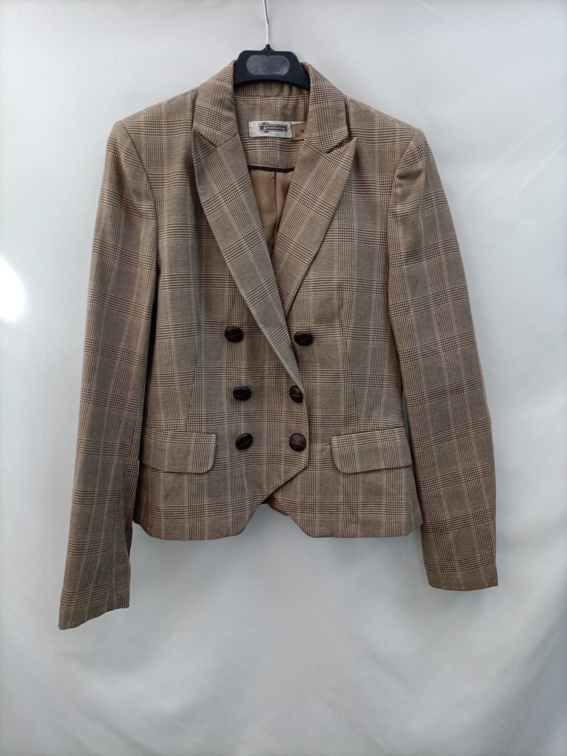 STRADIVARIUS. Blazer marrón cuandros T.m