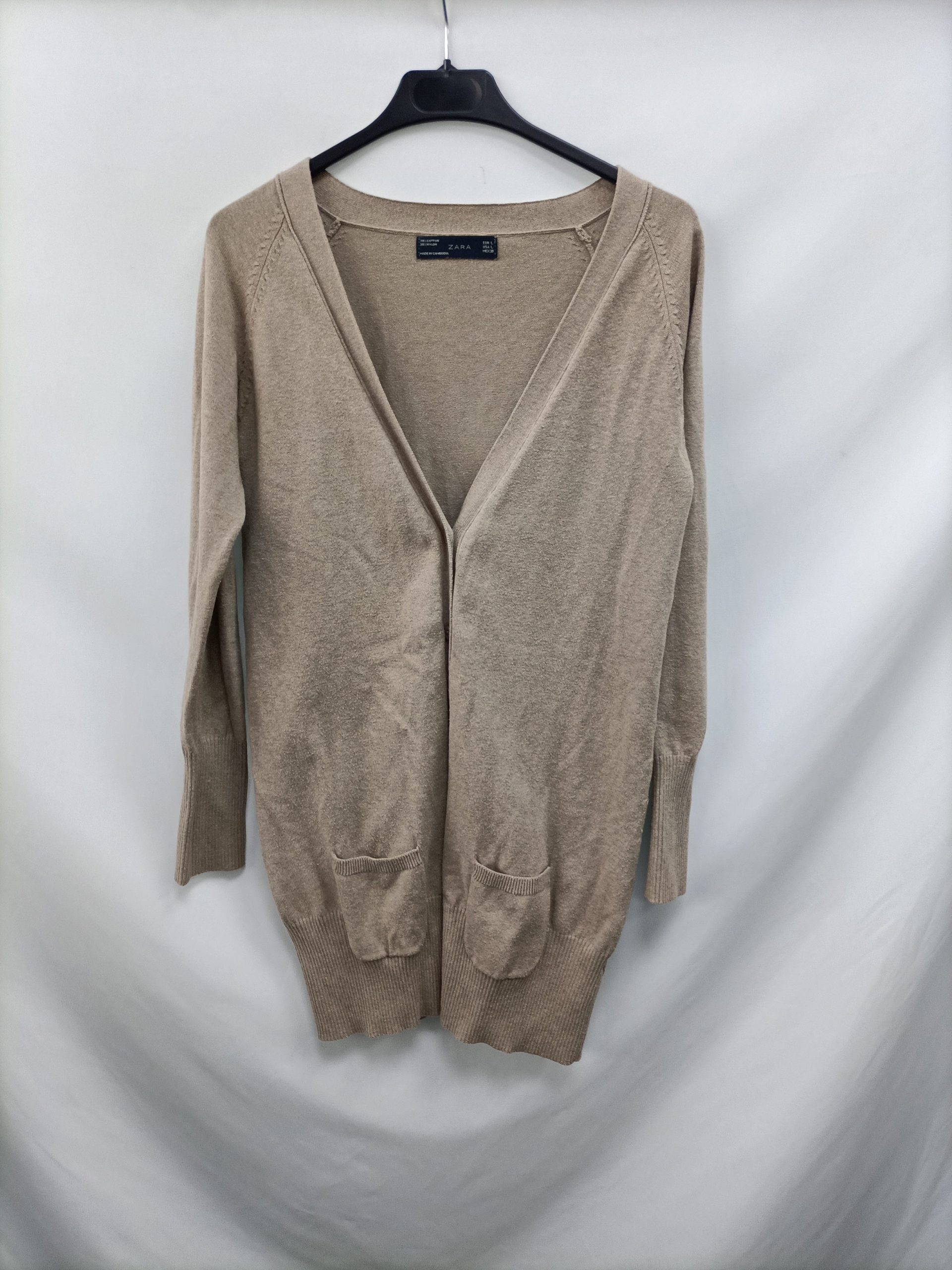 ZARA. Rebeca beige larga T.l