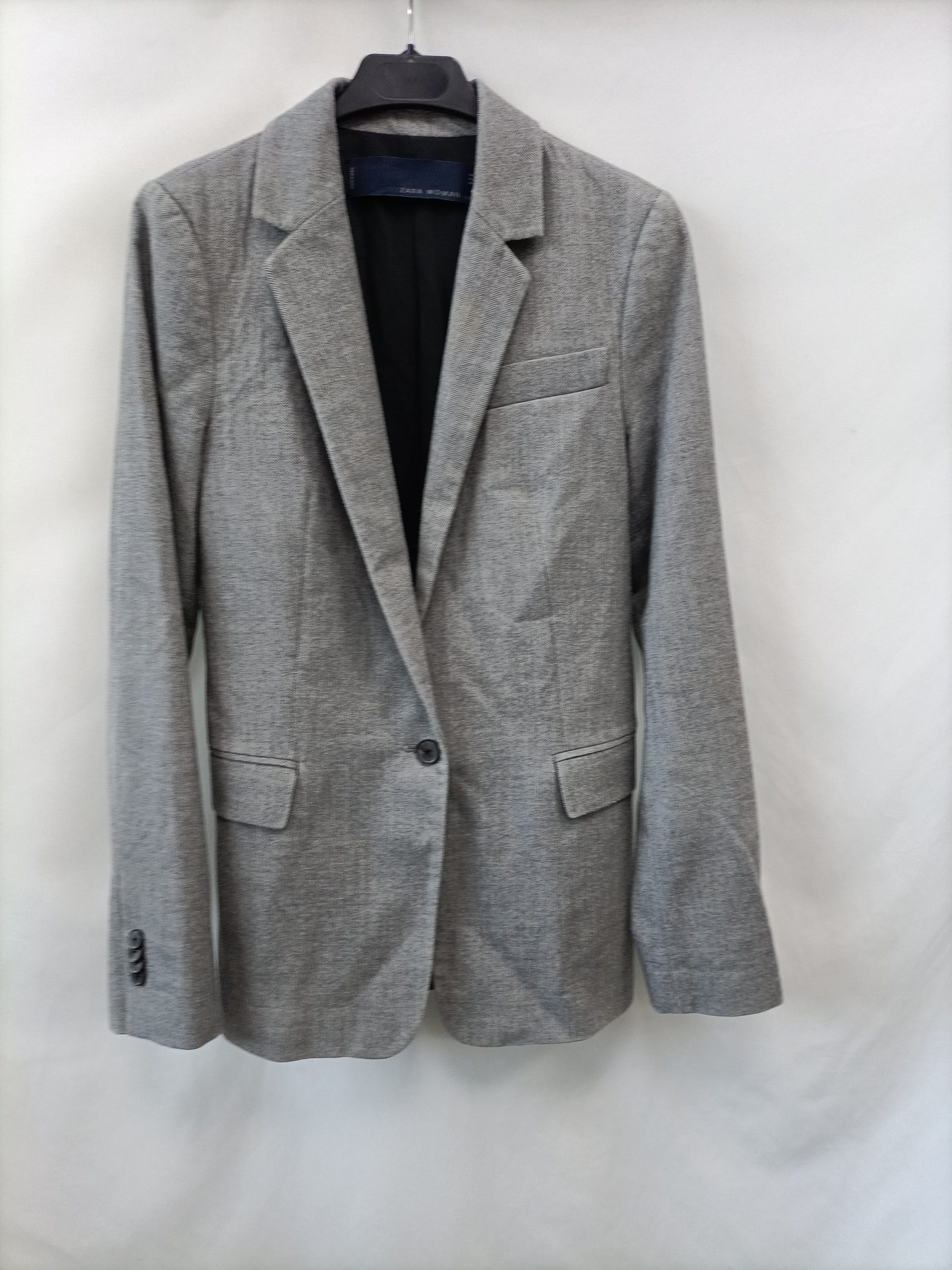 ZARA.Blazer gris espiga T.XS