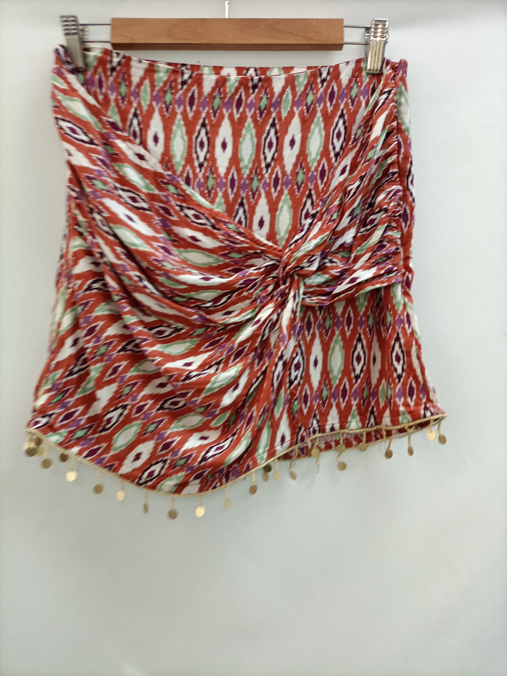 PULL&BEAR. Falda corta nudo T.s