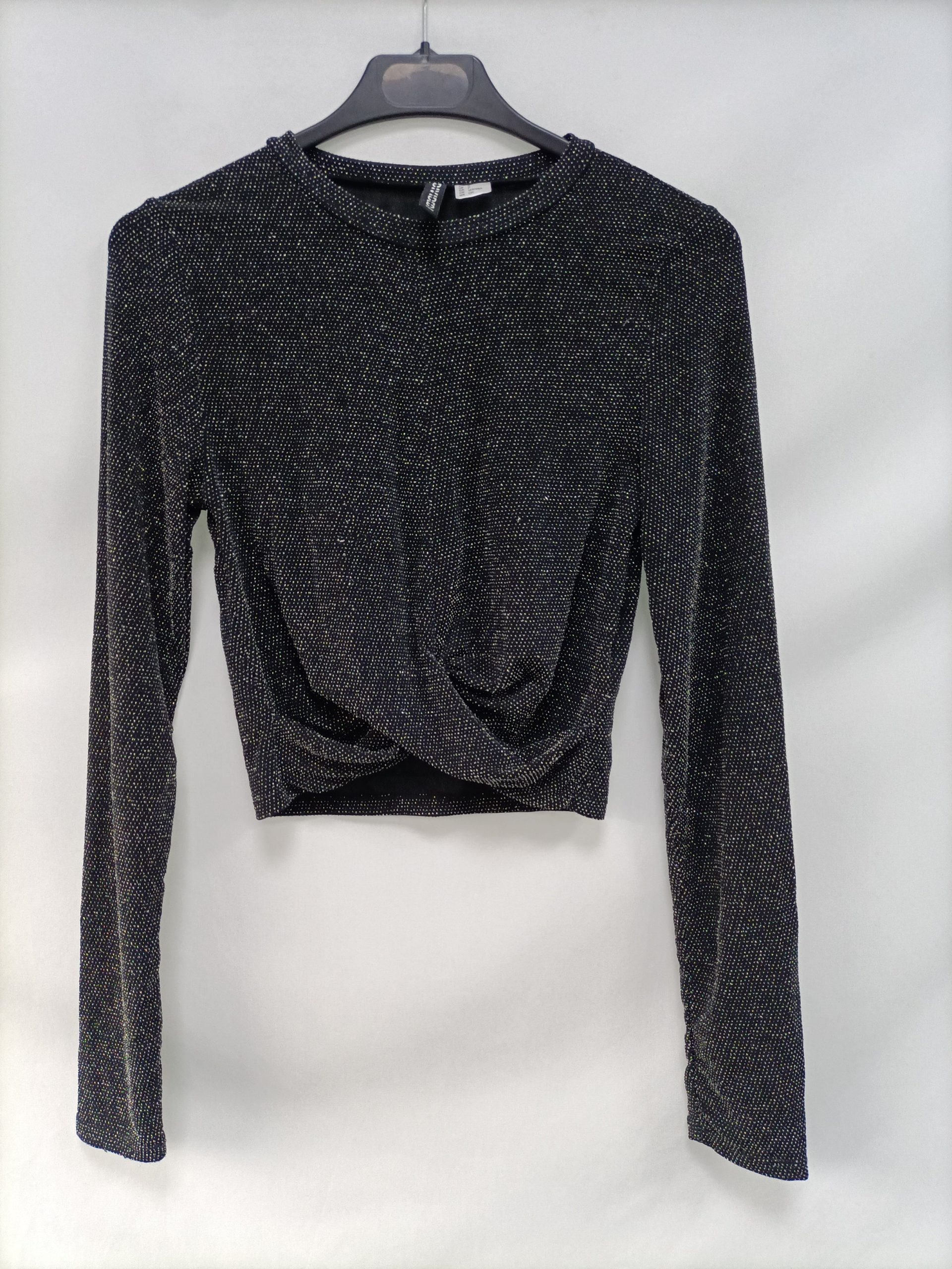 H&M. Top Negro hilos T.s