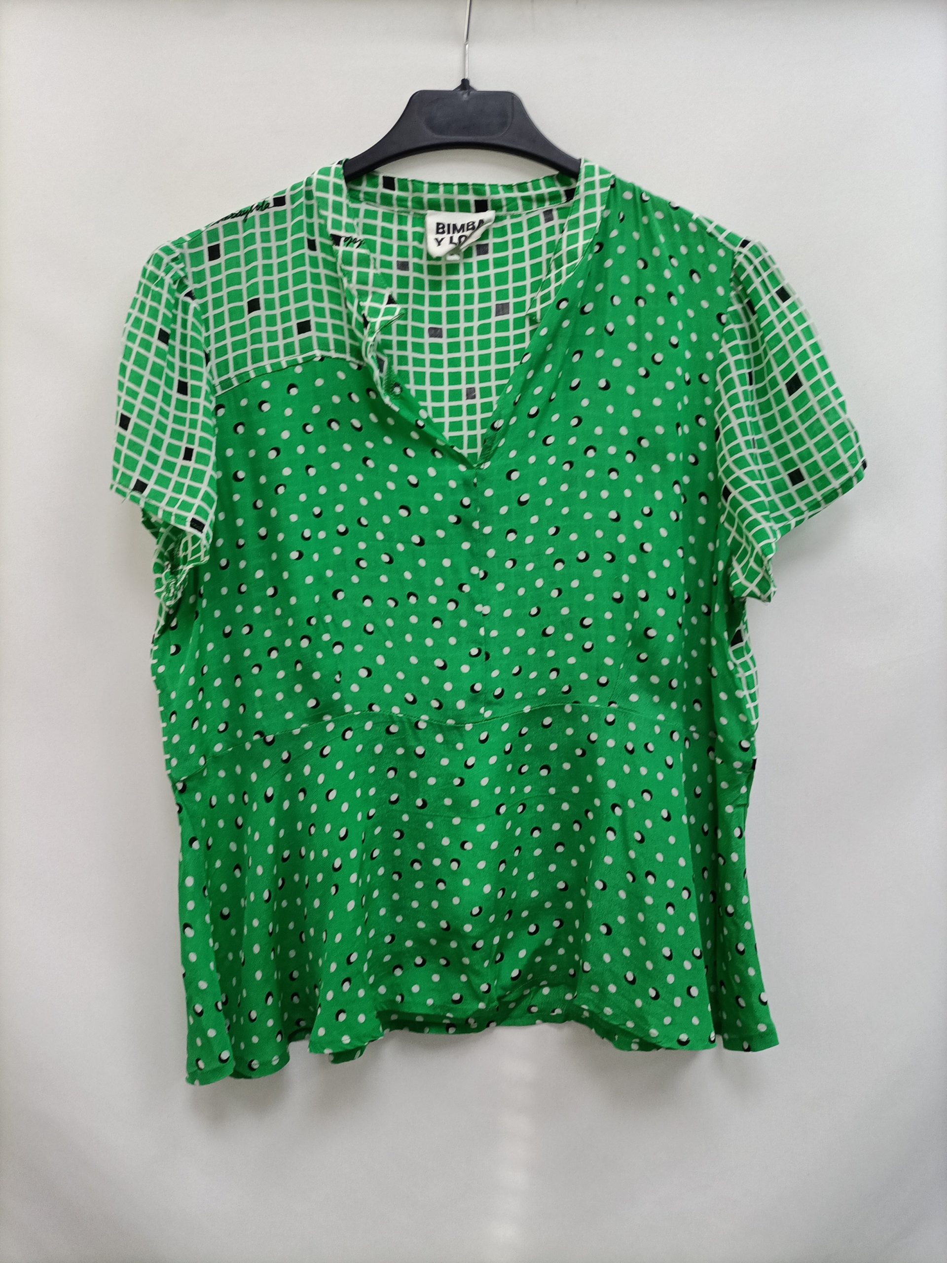 BIMBA Y LOLA. Blusa verde lunares T.m