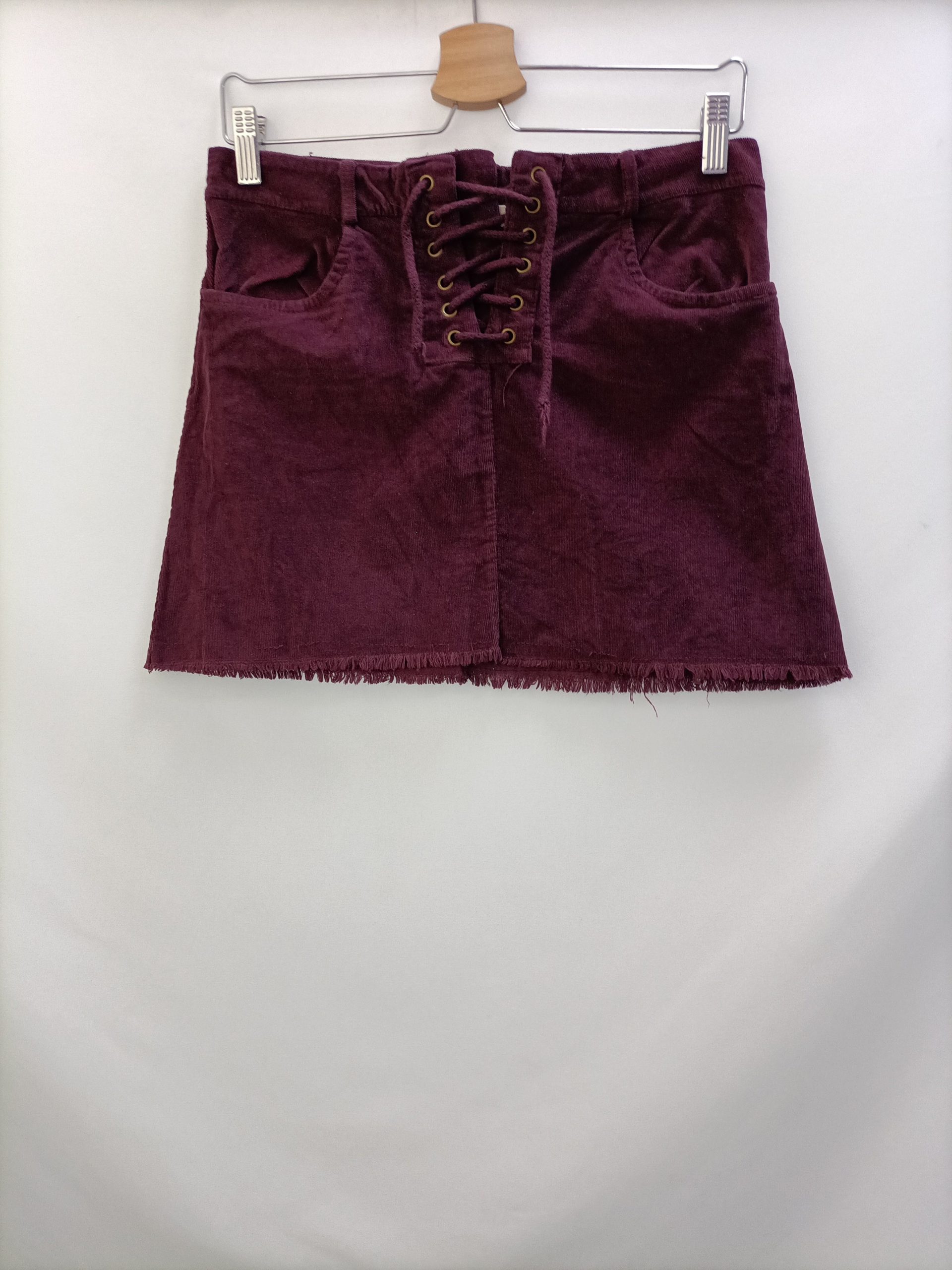 MI ALMA GEMELA. Falda pana burdeos T.(38)