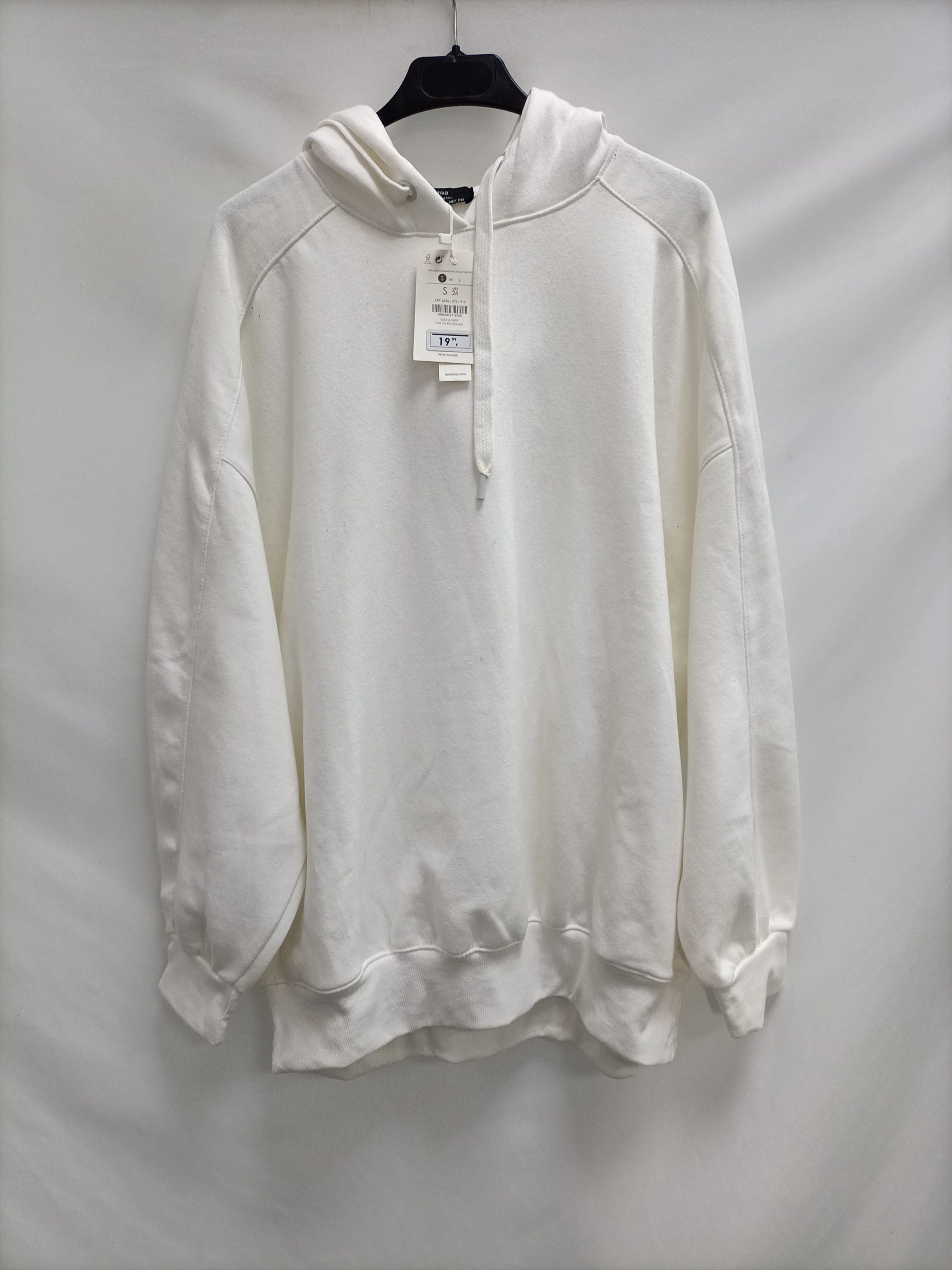 BERSHKA. Sudadera blanca oversized T.s