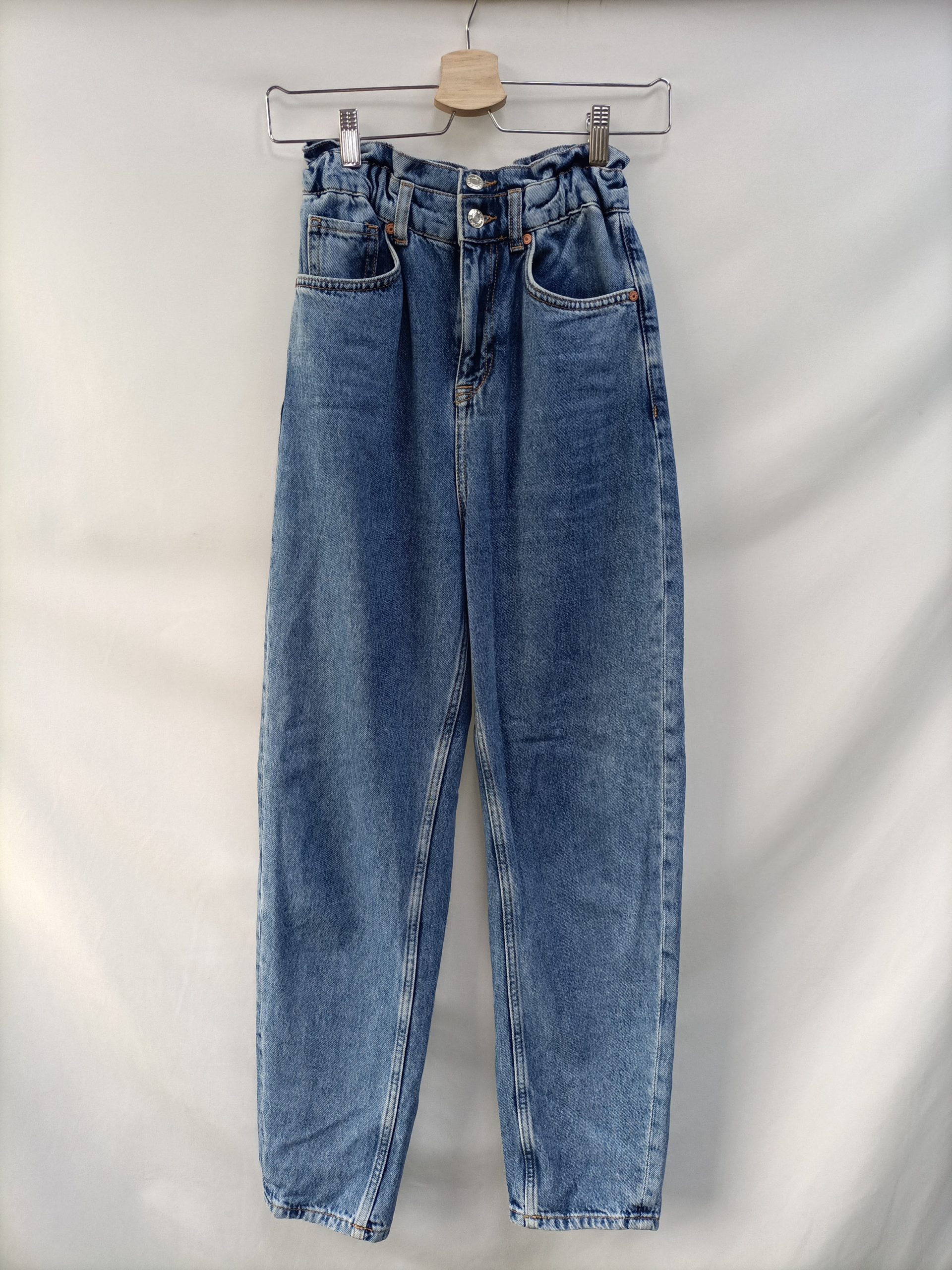 ZARA.Pantalones slouchy cintura fruncida T.34