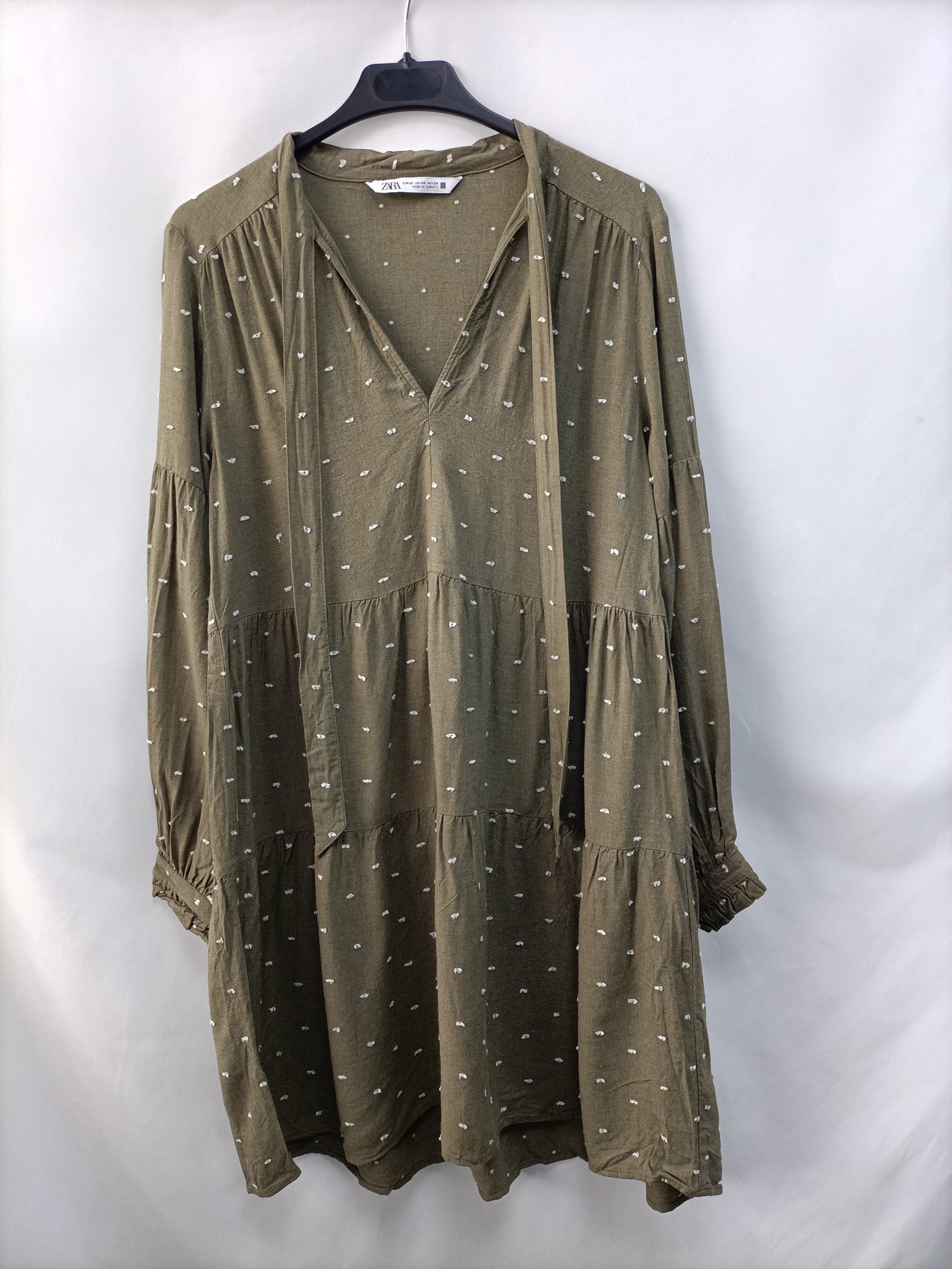 ZARA.Vestido verde plumeti T.xs