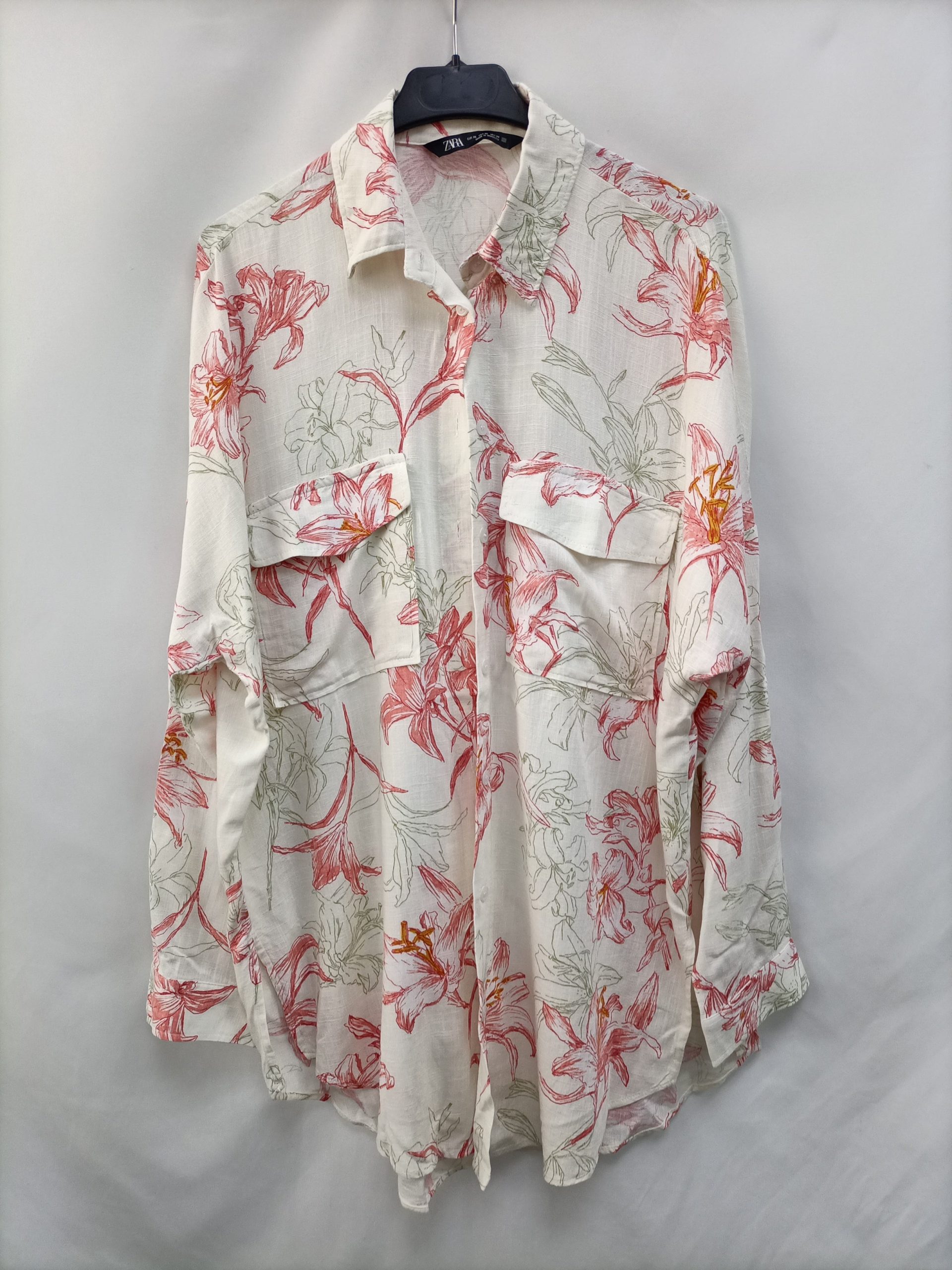 ZARA.Camisa lino blanca estampada T.XS (tara)