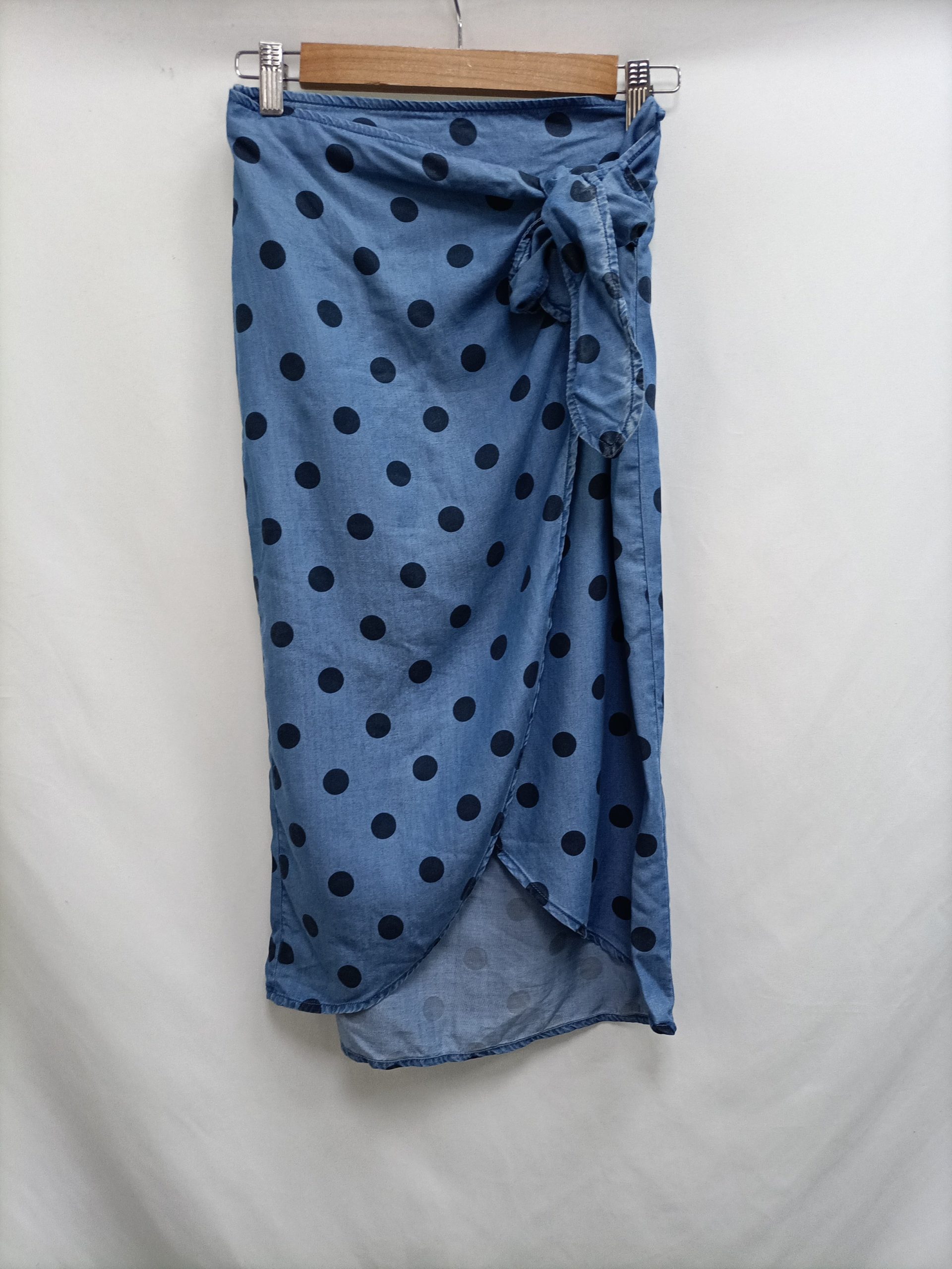 MANGO.Falda midi lunares T.XS