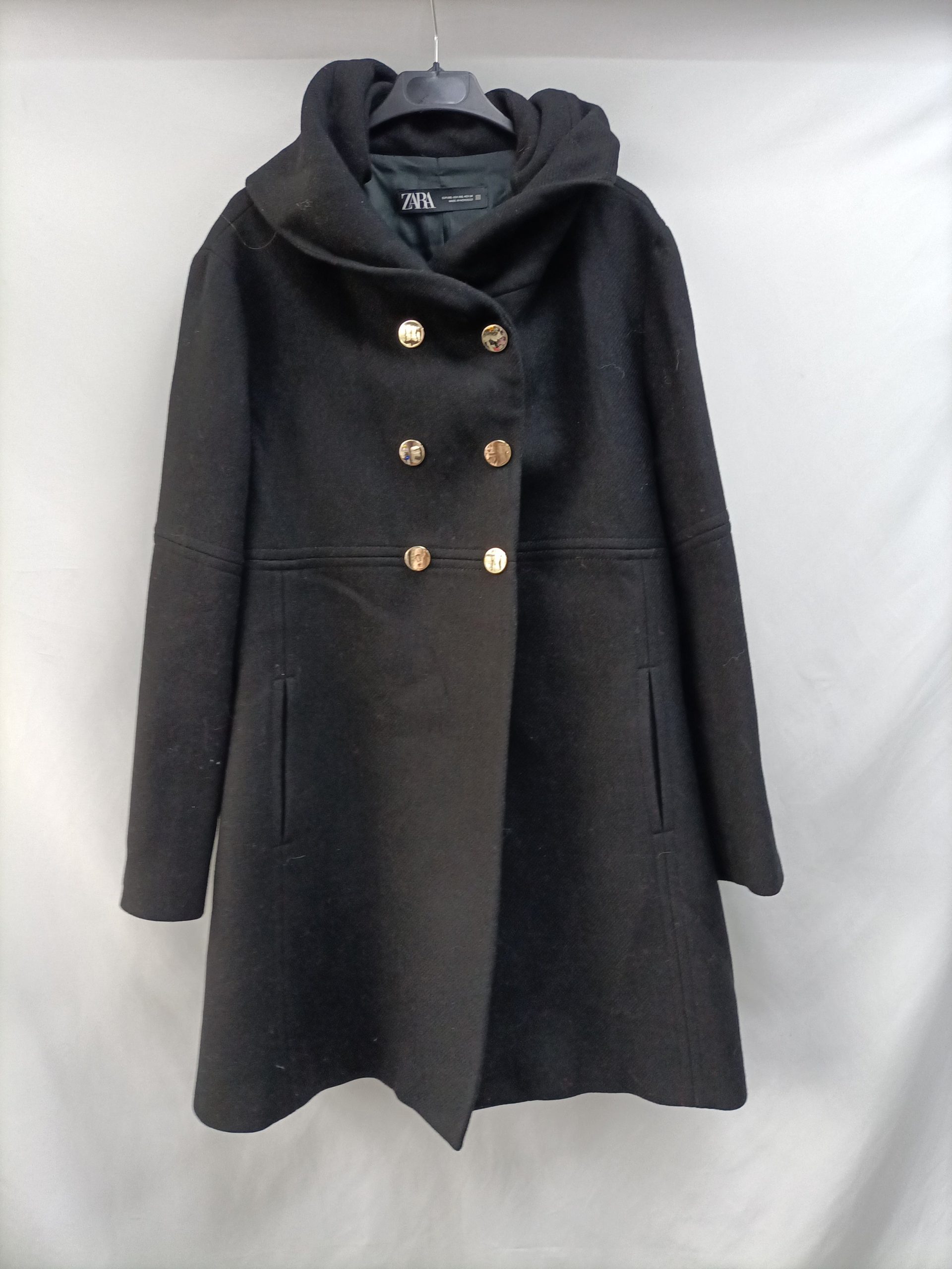 ZARA.Abrigo largo negro T.XXL