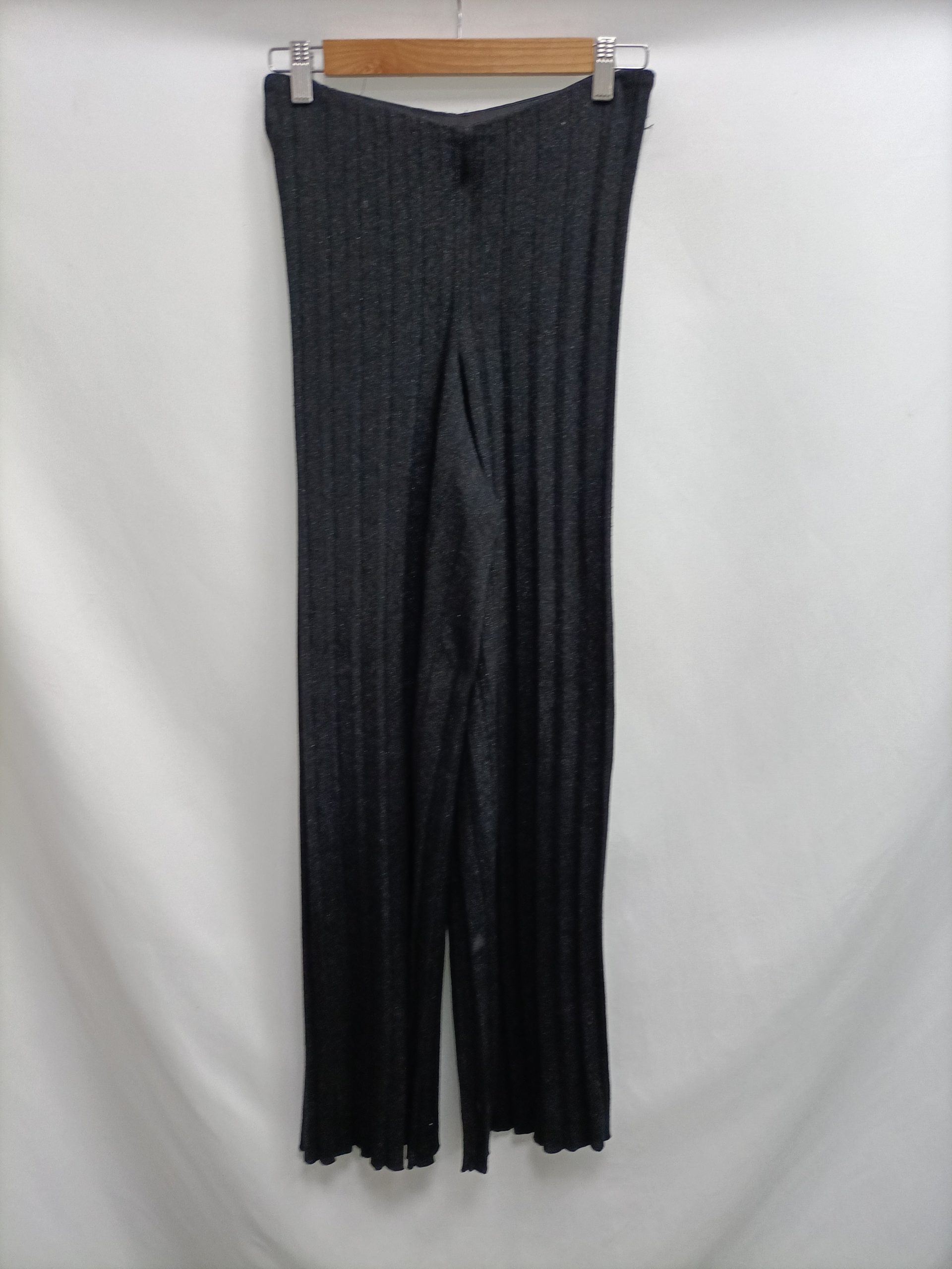 MANGO.Pantalones punto hilos plata T.s