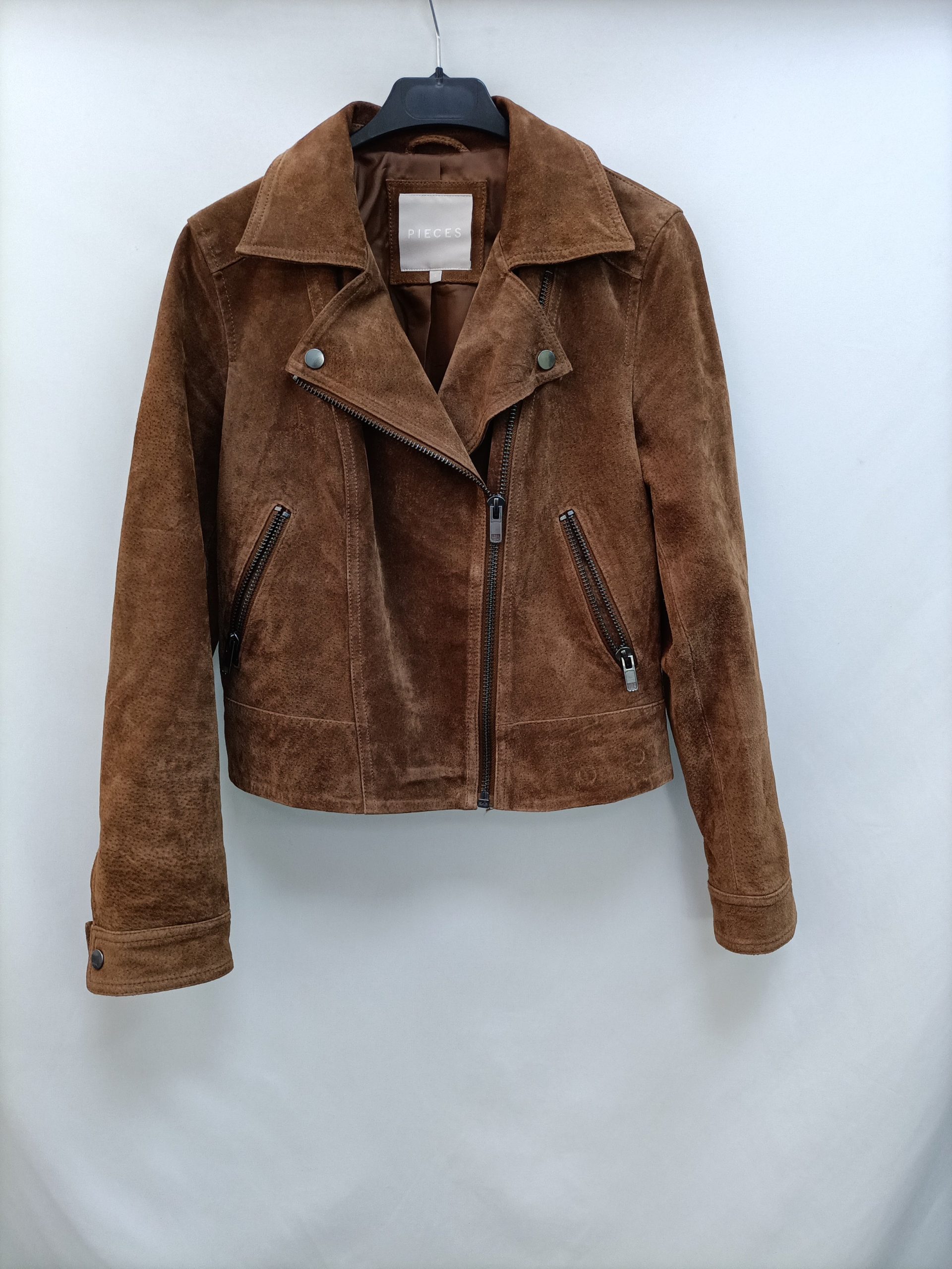 PIECES. Biker camel piel T.s