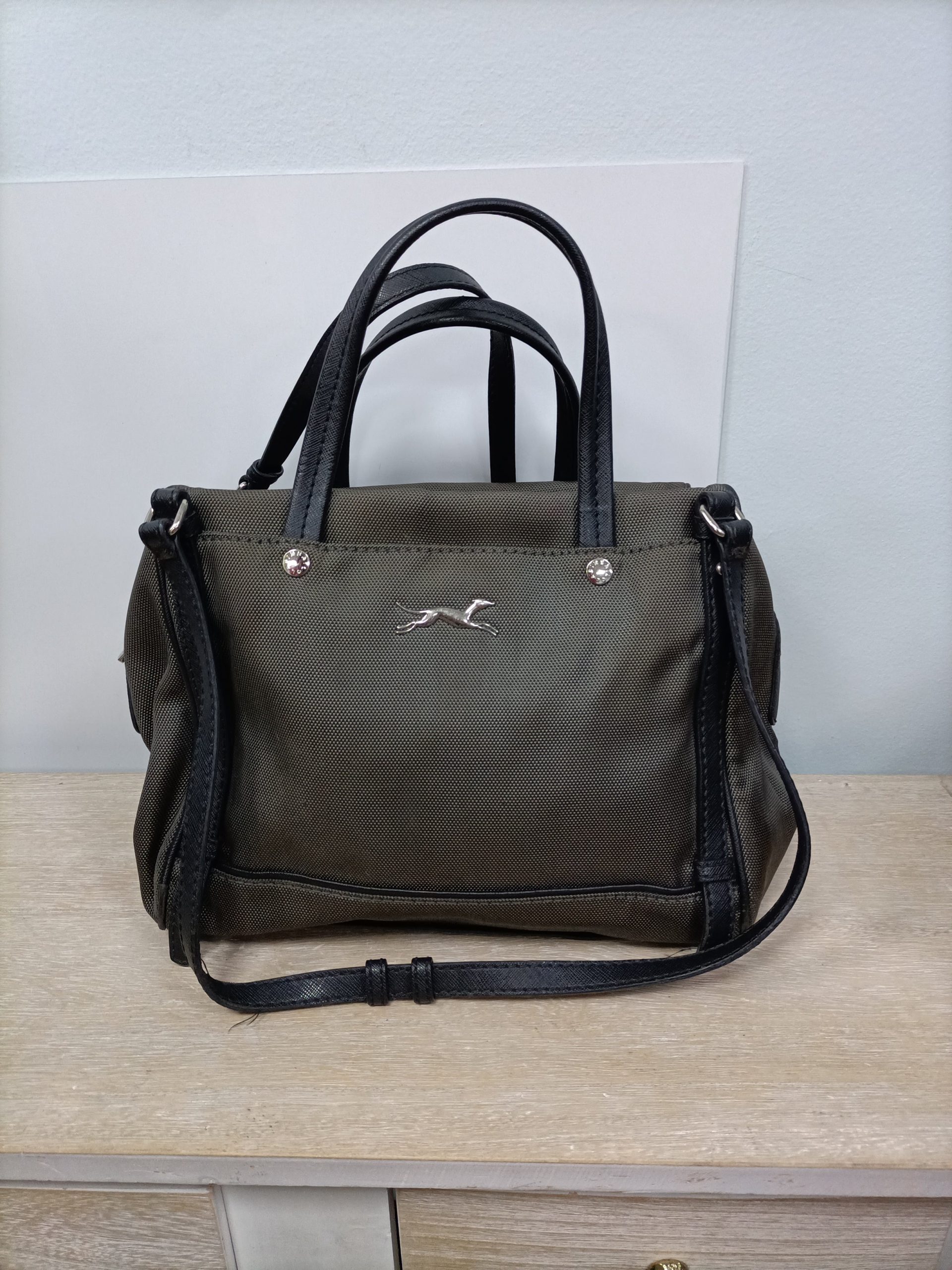 BIMBA Y LOLA. Bolso lona marrón verdoso