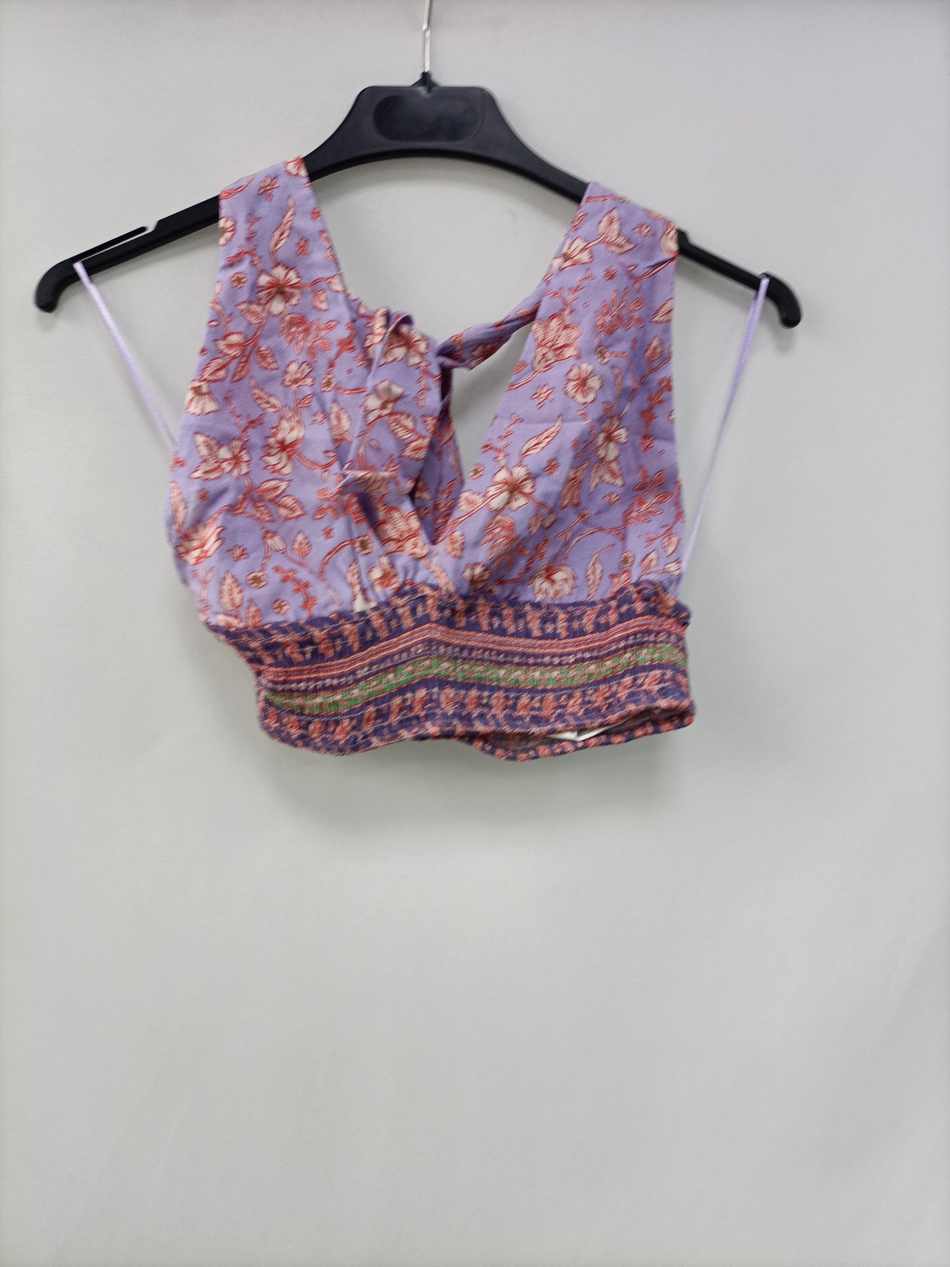 PULL&BEAR.Croptop espalda descubierta T.S