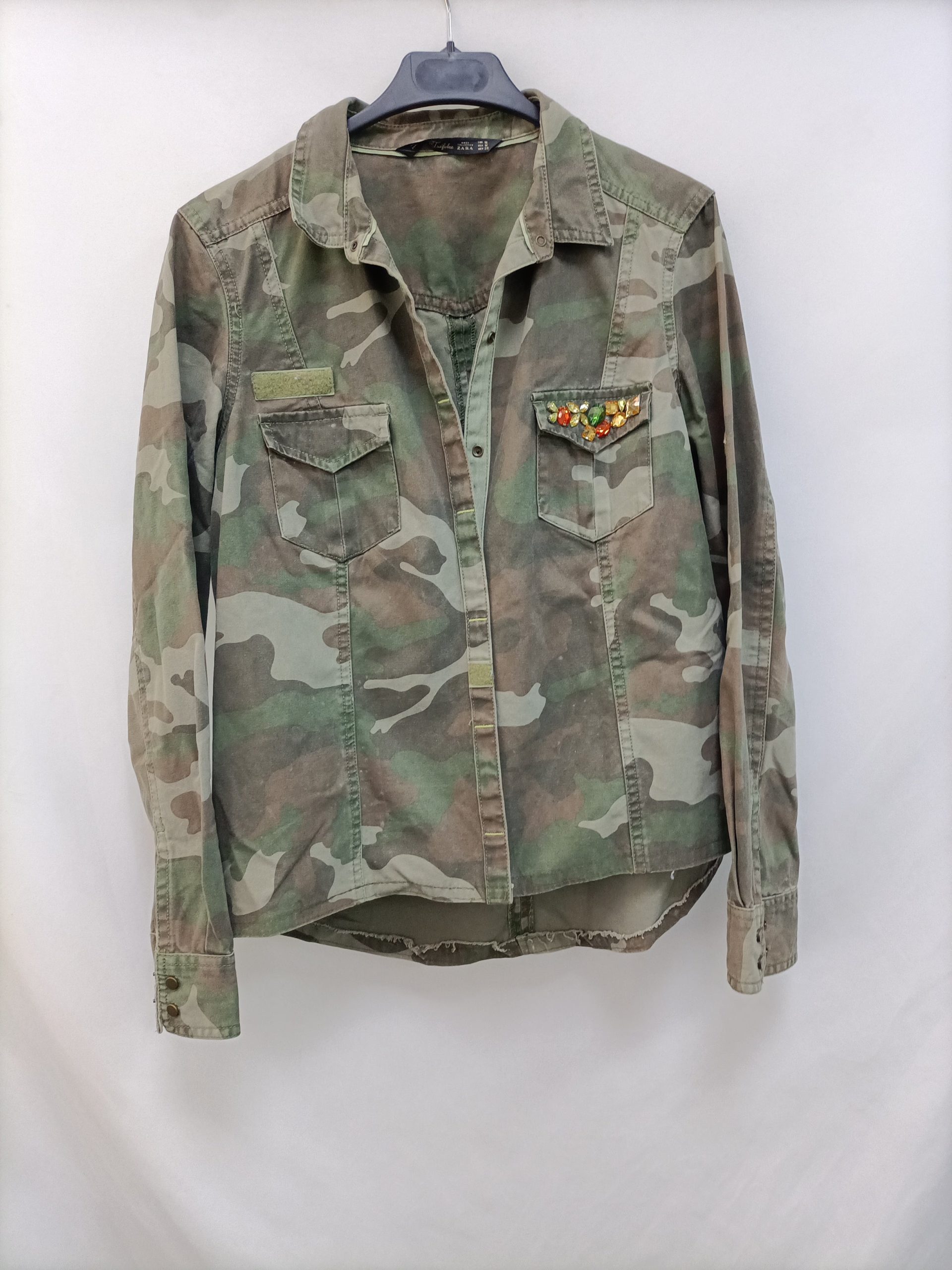 ZARA. Sobrecamisa camuflaje T.m