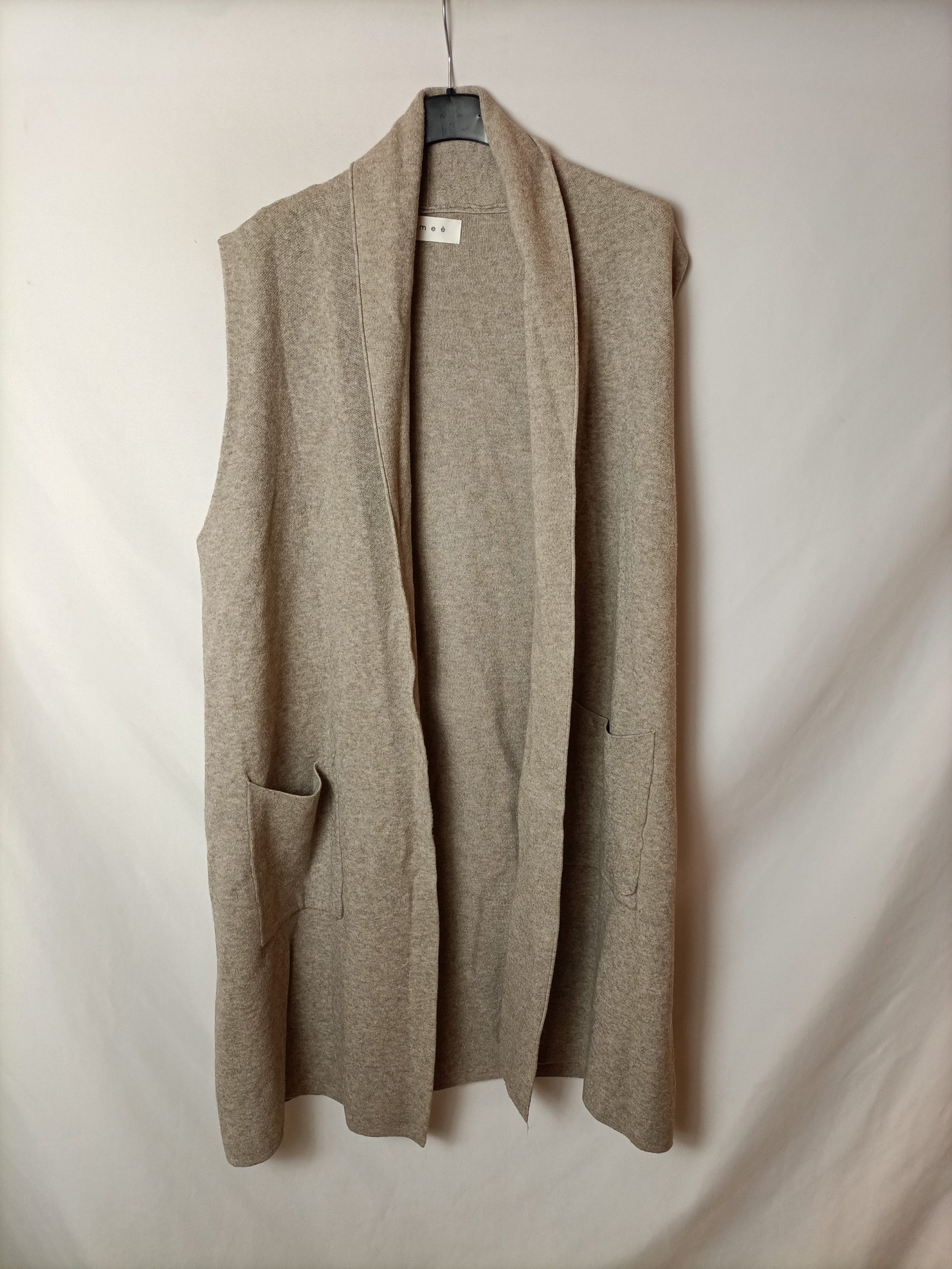 AMEÉ. Chaleco beige de punto T.u(s/m)