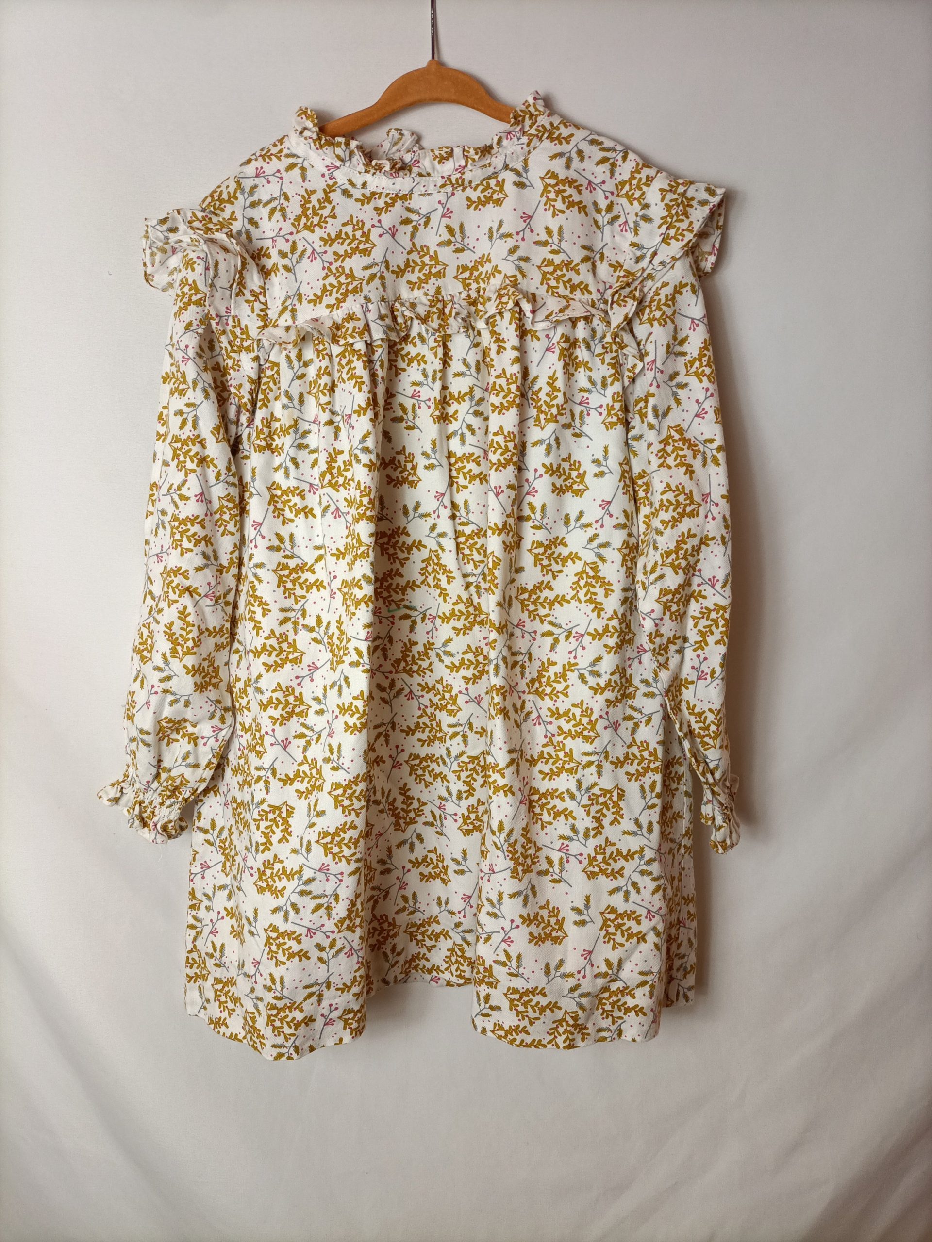 GOCCO. Vestido hojas mostaza. T. 7-8 años
