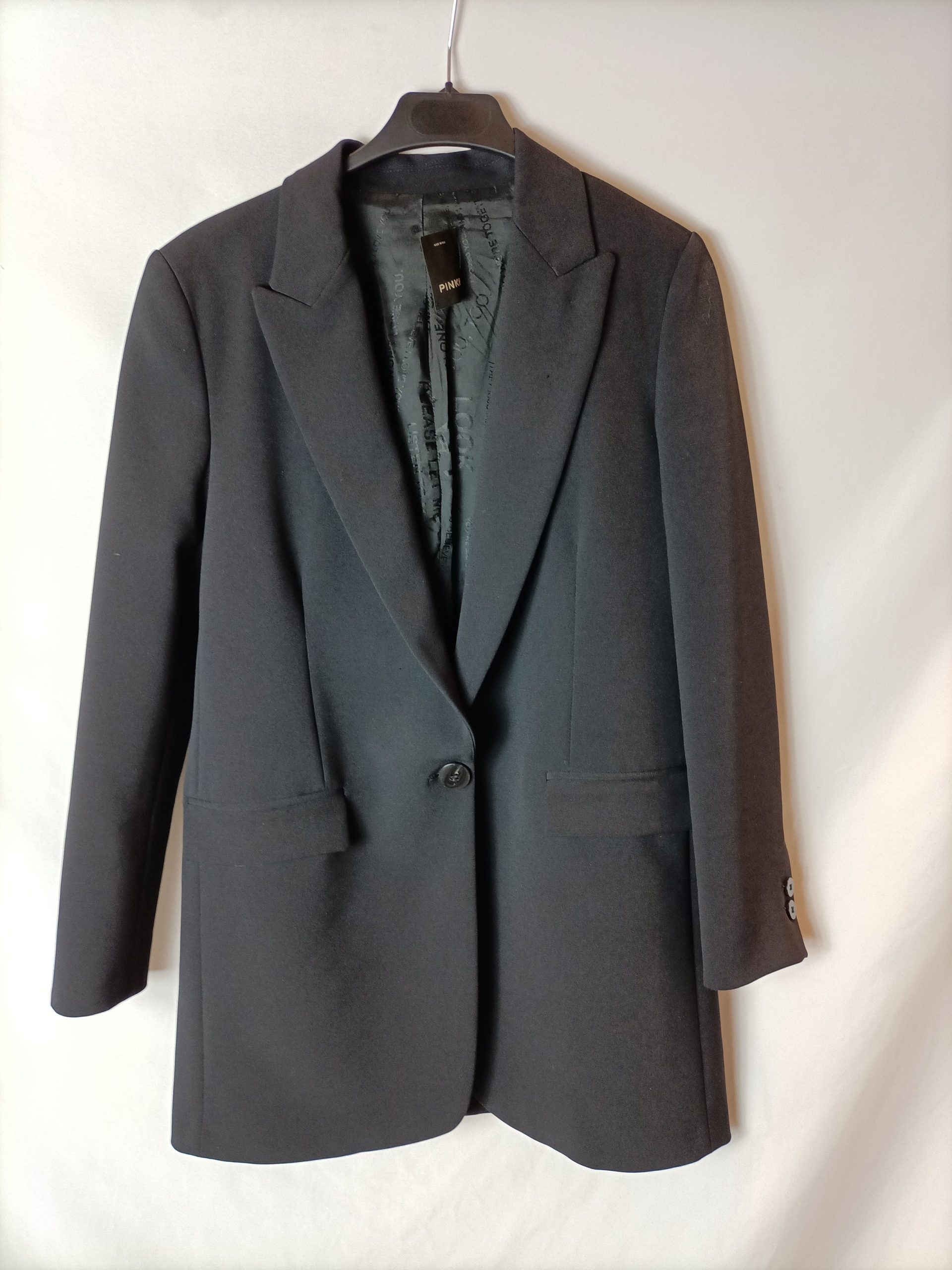 PINKO. blazer negra clásica T.34