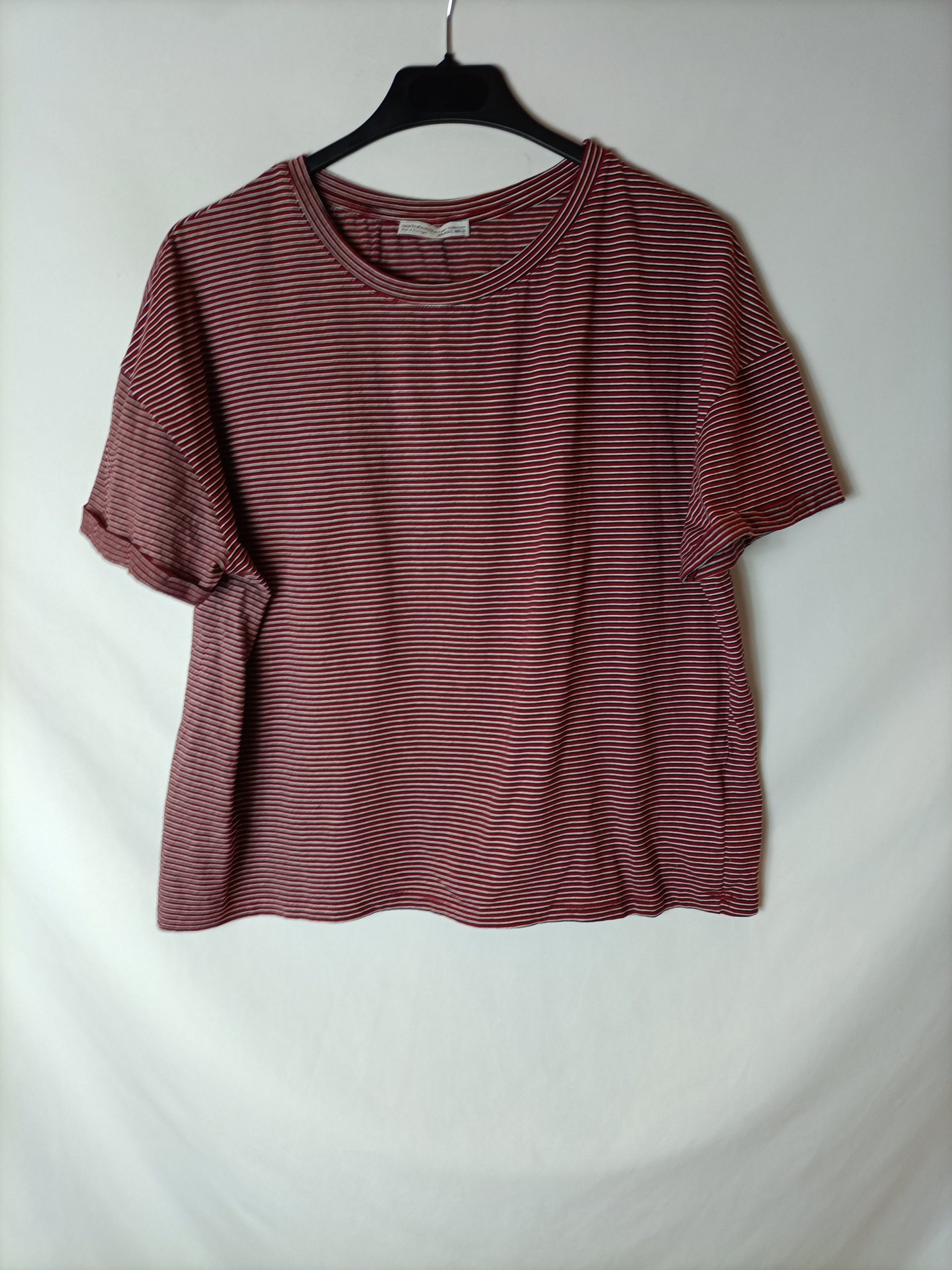 ZARA. Camiseta rayas burdeos. T.S