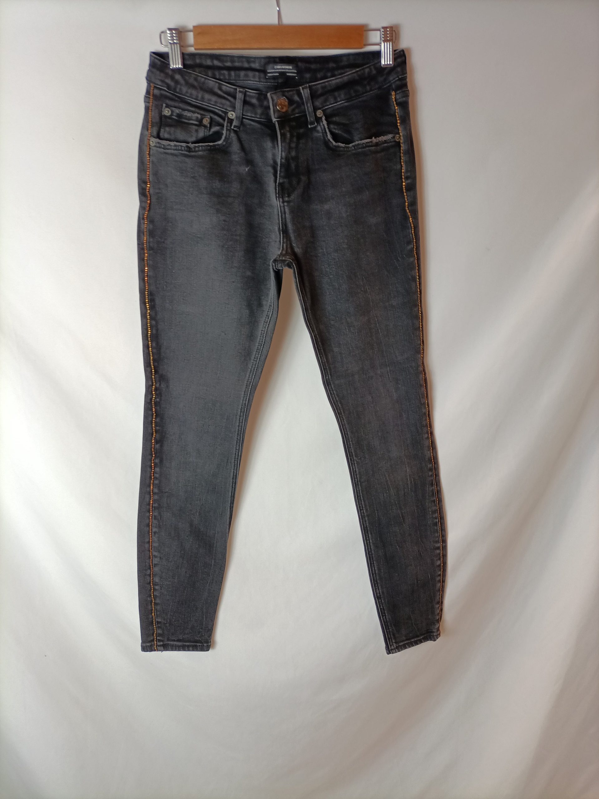 ZARA. Pantalón pantalón detalle lateral T.38