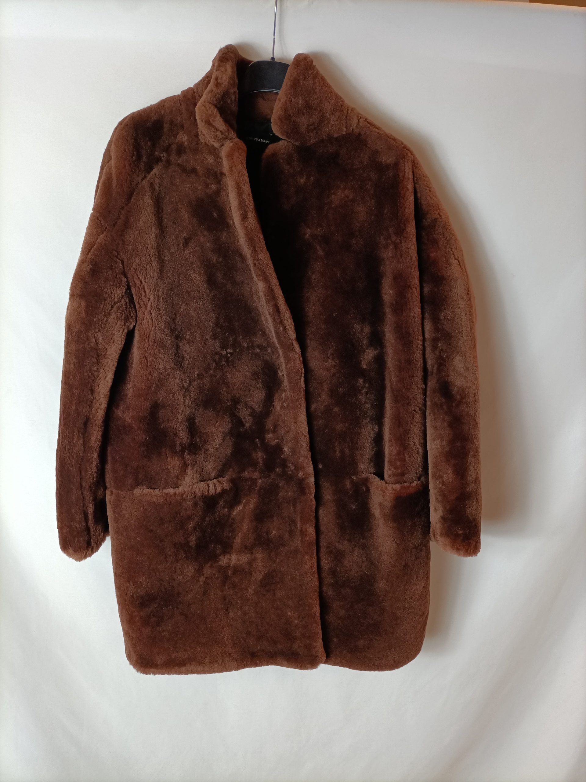 SFERA. Abrigo pelo marrón. T M
