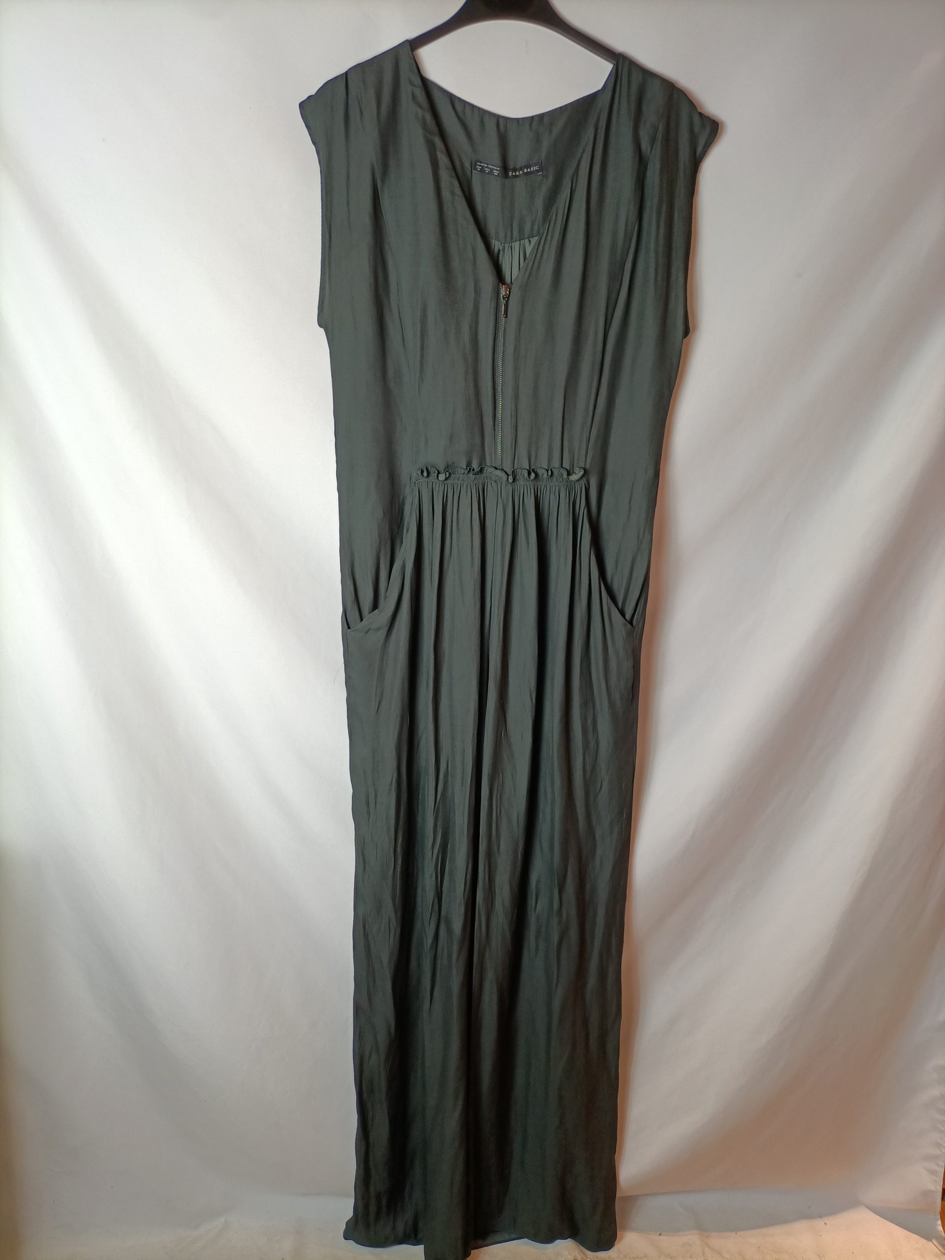 ZARA. Mono fluido gris. T M