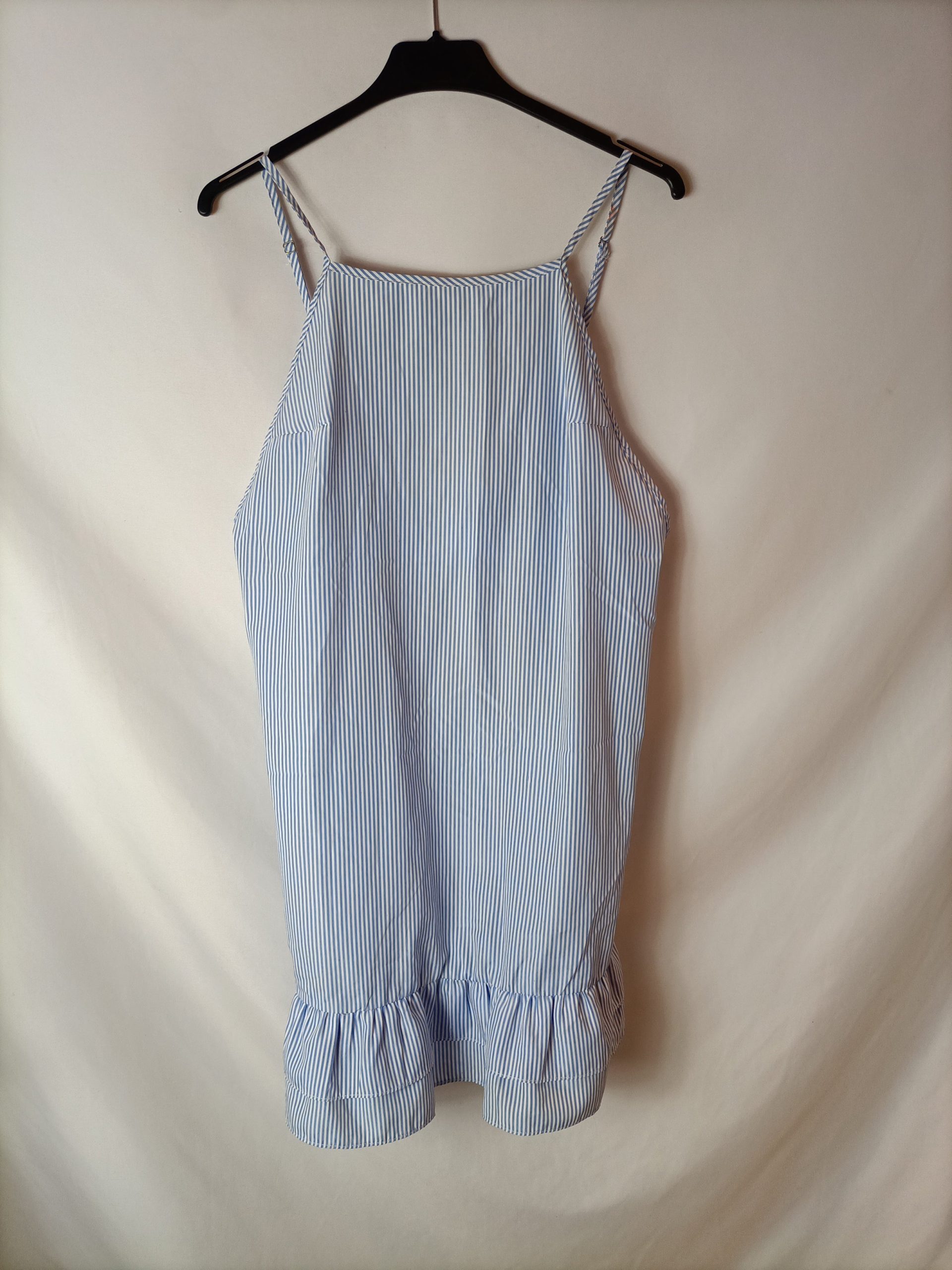 PRETTYLITTLETHINGS. Vestido corto rayas T.40