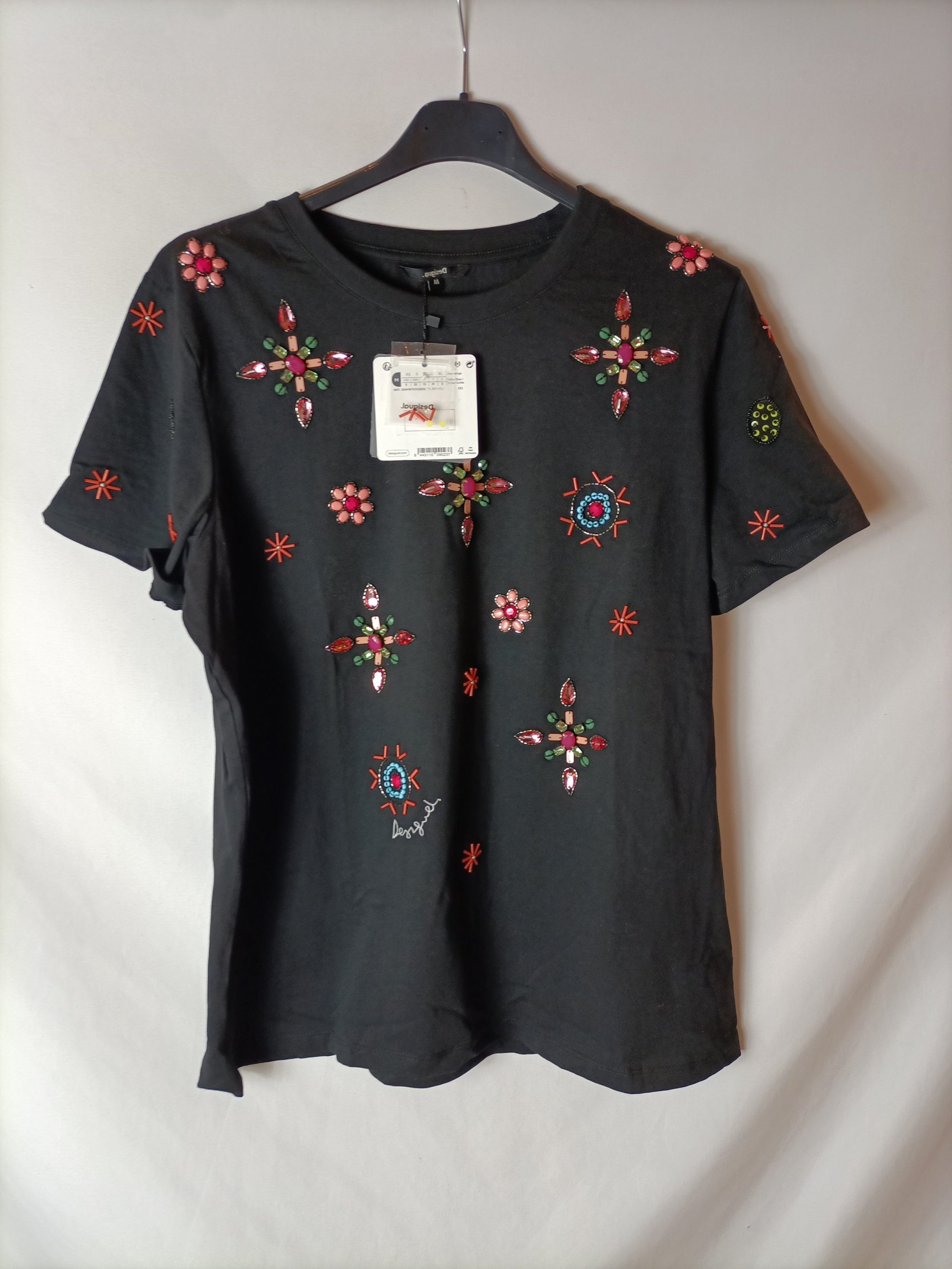 DESIGUAL Camiseta negra pedreria. T M