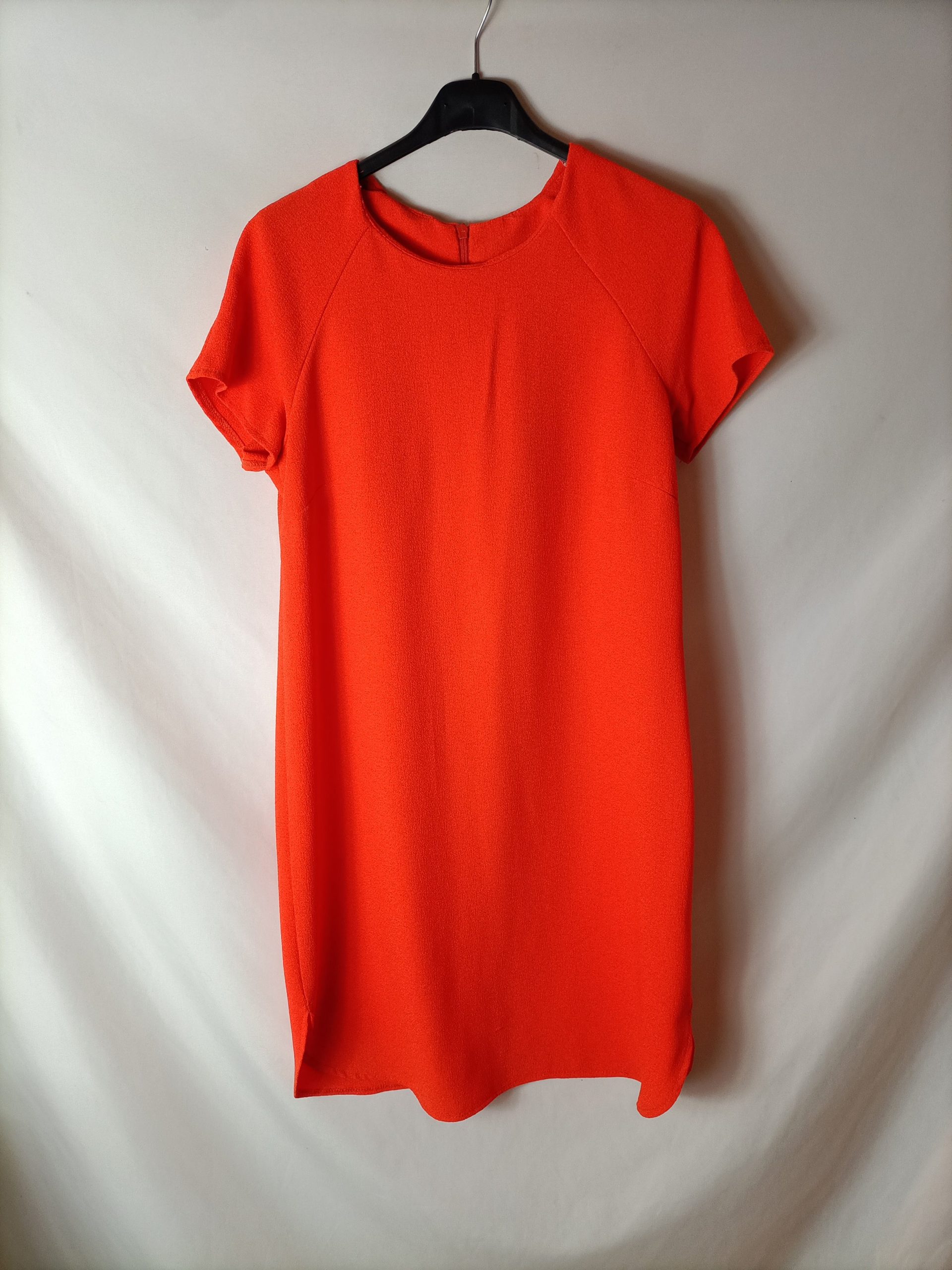 OTRAS. Vestido corto naranja. T S (tara)